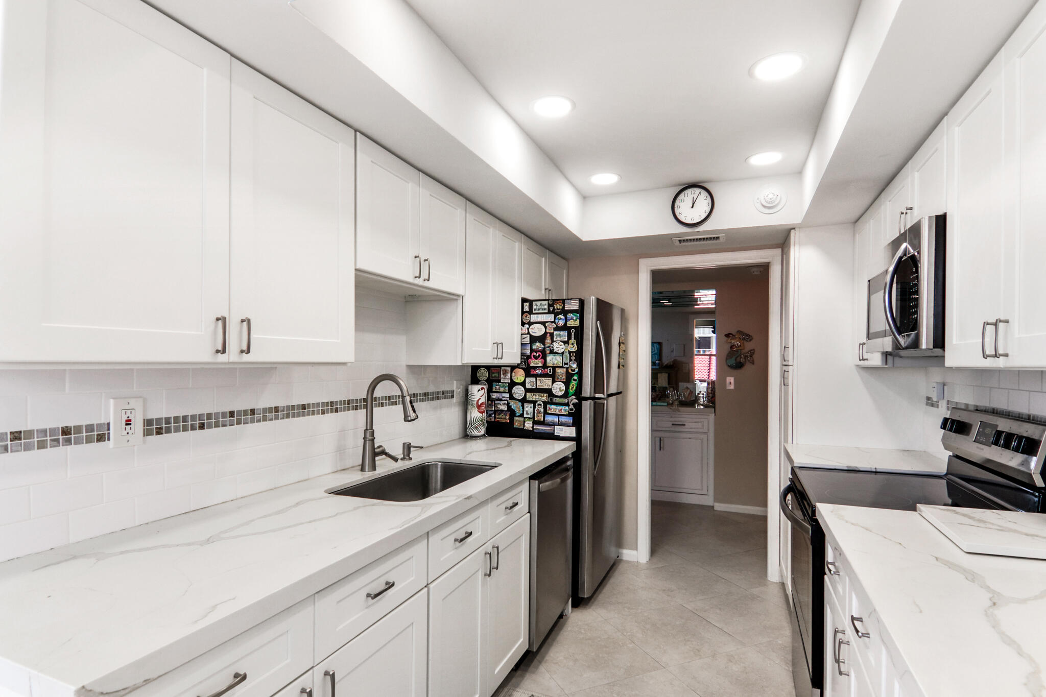 5480 N Ocean Drive A1d Property Photo 3