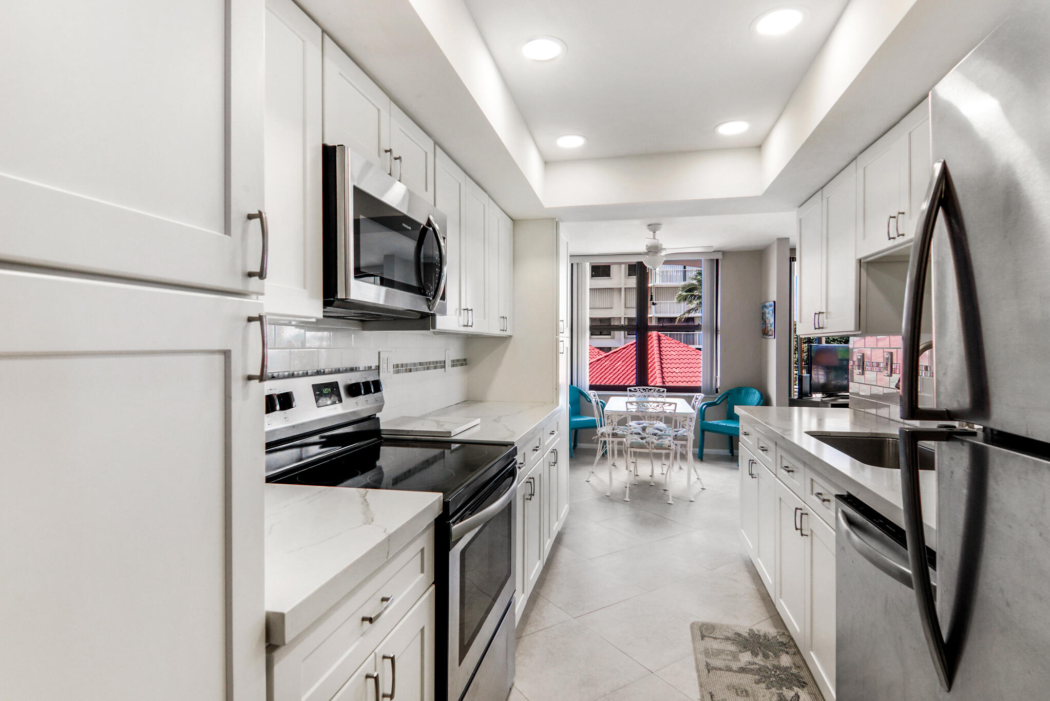 5480 N Ocean Drive A1d Property Photo 4