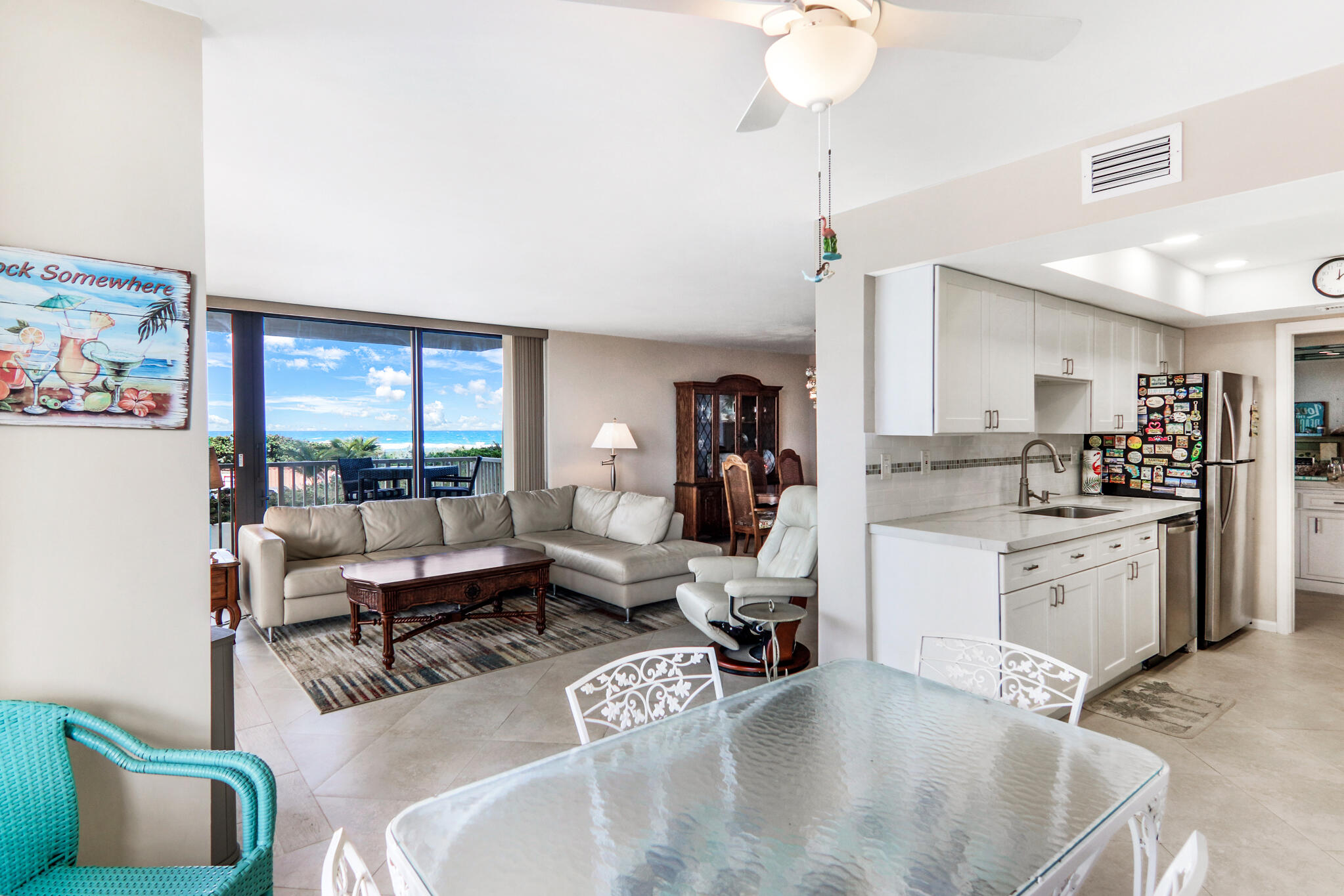 5480 N Ocean Drive A1d Property Photo 5