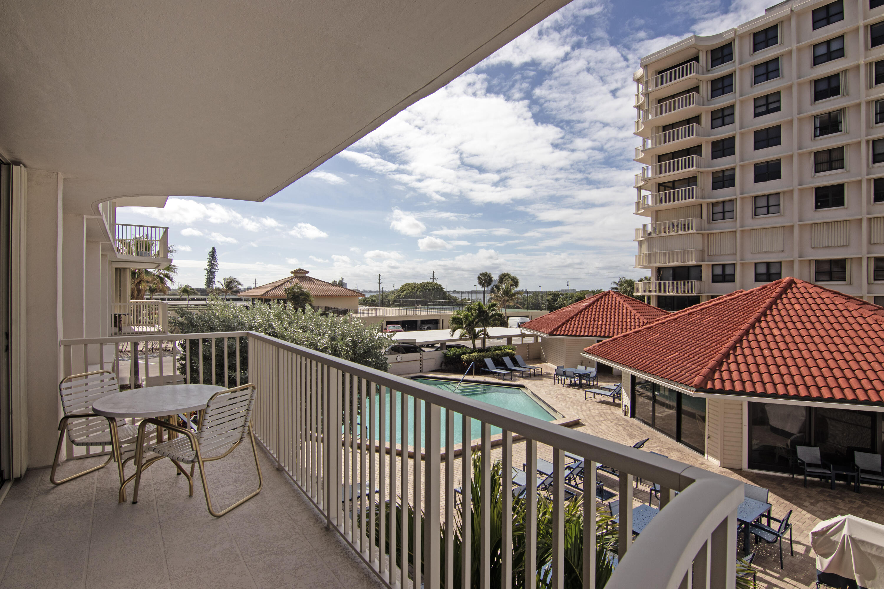 5480 N Ocean Drive A1d Property Photo 10