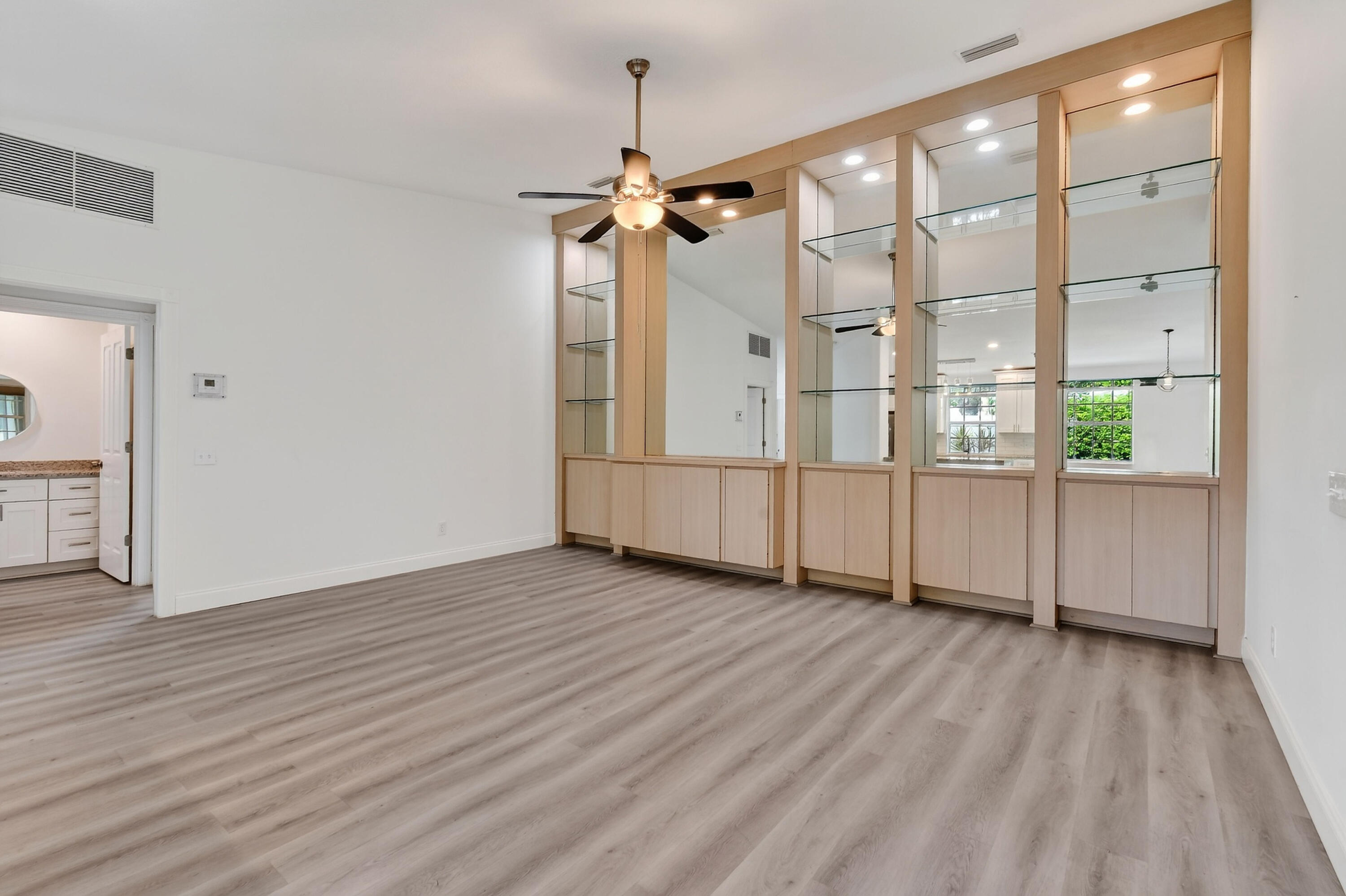 1671 Sw Waterfall Boulevard Property Photo 5