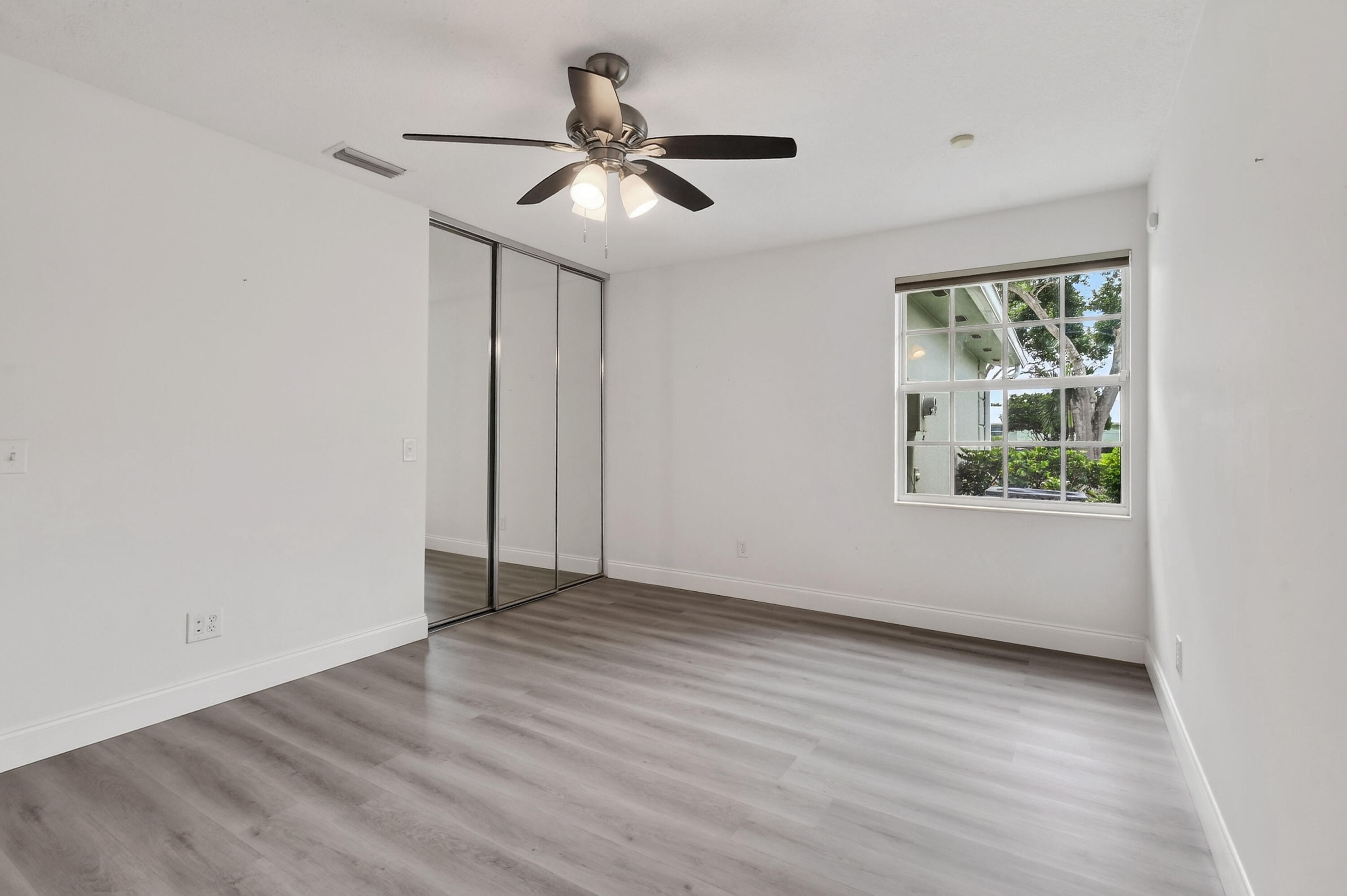 1671 Sw Waterfall Boulevard Property Photo 34