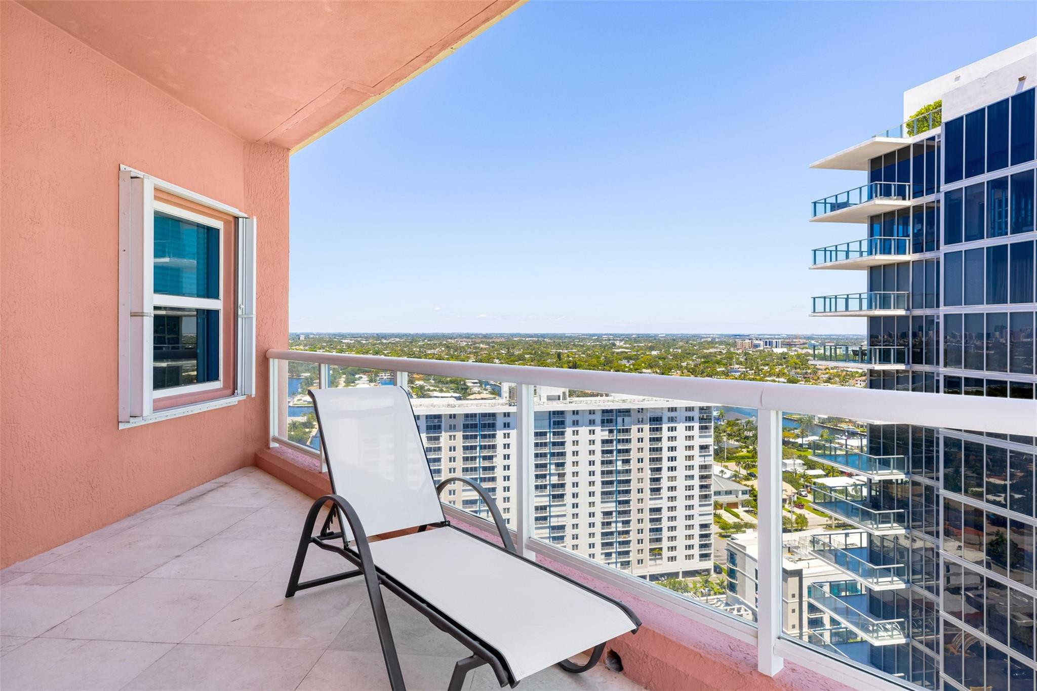 2110 N Ocean Boulevard 24b Property Photo 28