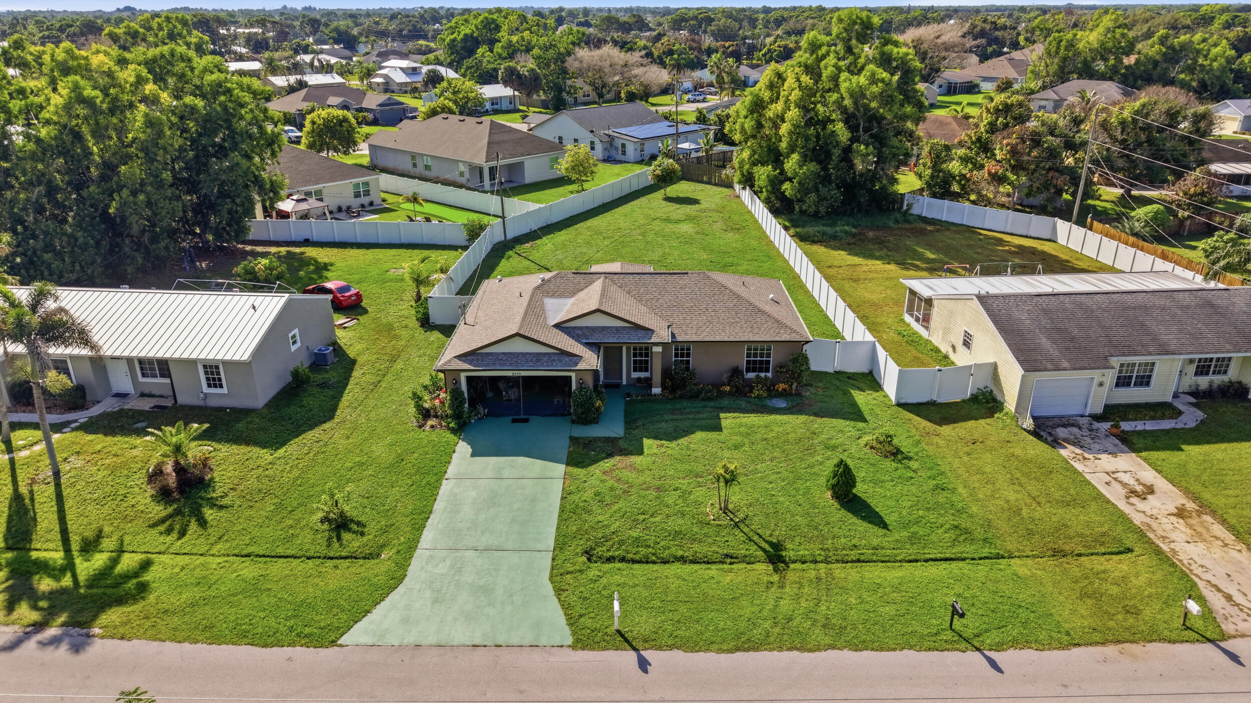 2233 SE West Blackwell Drive