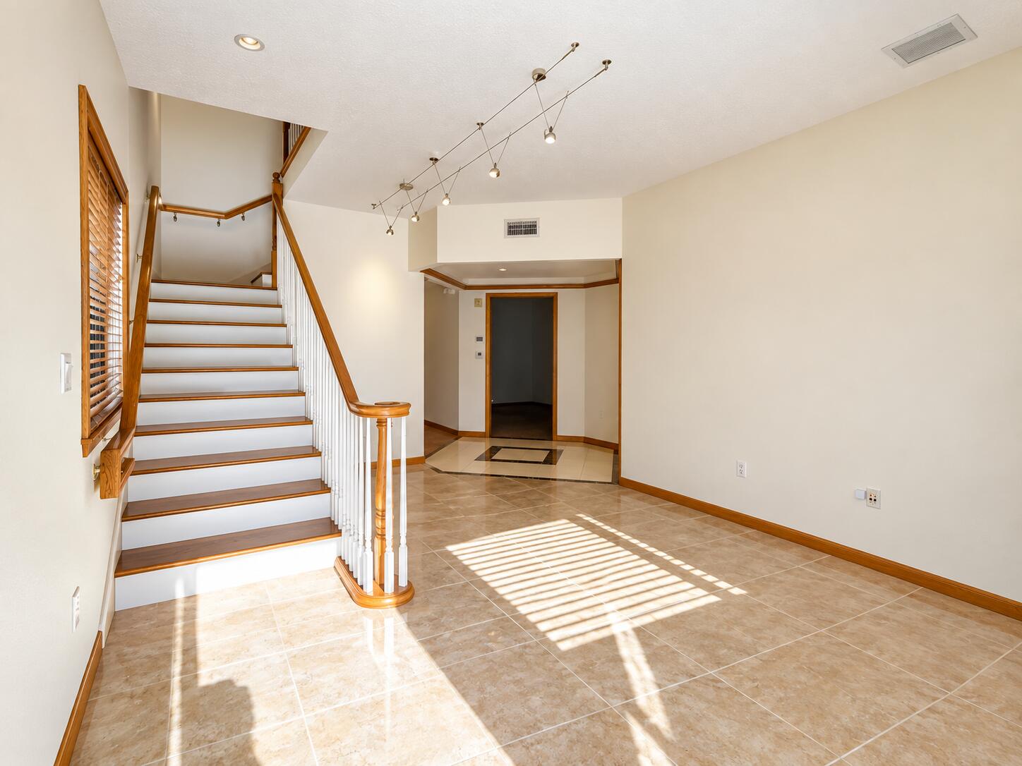 B26074392 Property Photo 17