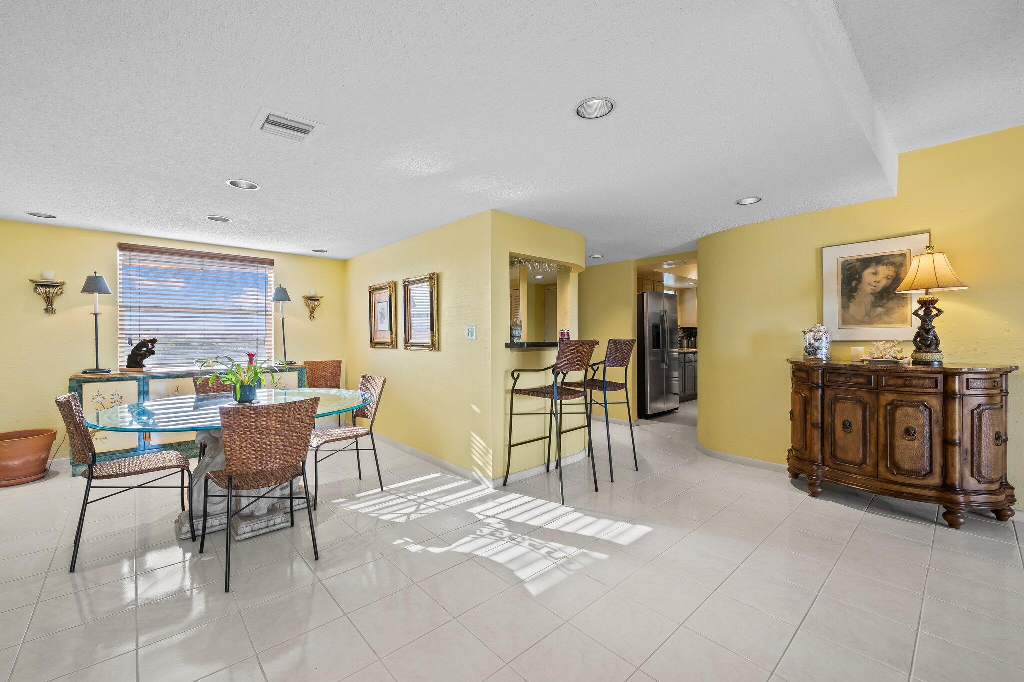 3930 Inverrary Boulevard 608-d Property Photo 6
