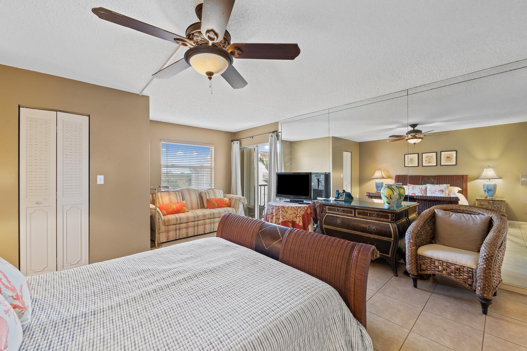 3930 Inverrary Boulevard 608-d Property Photo 11