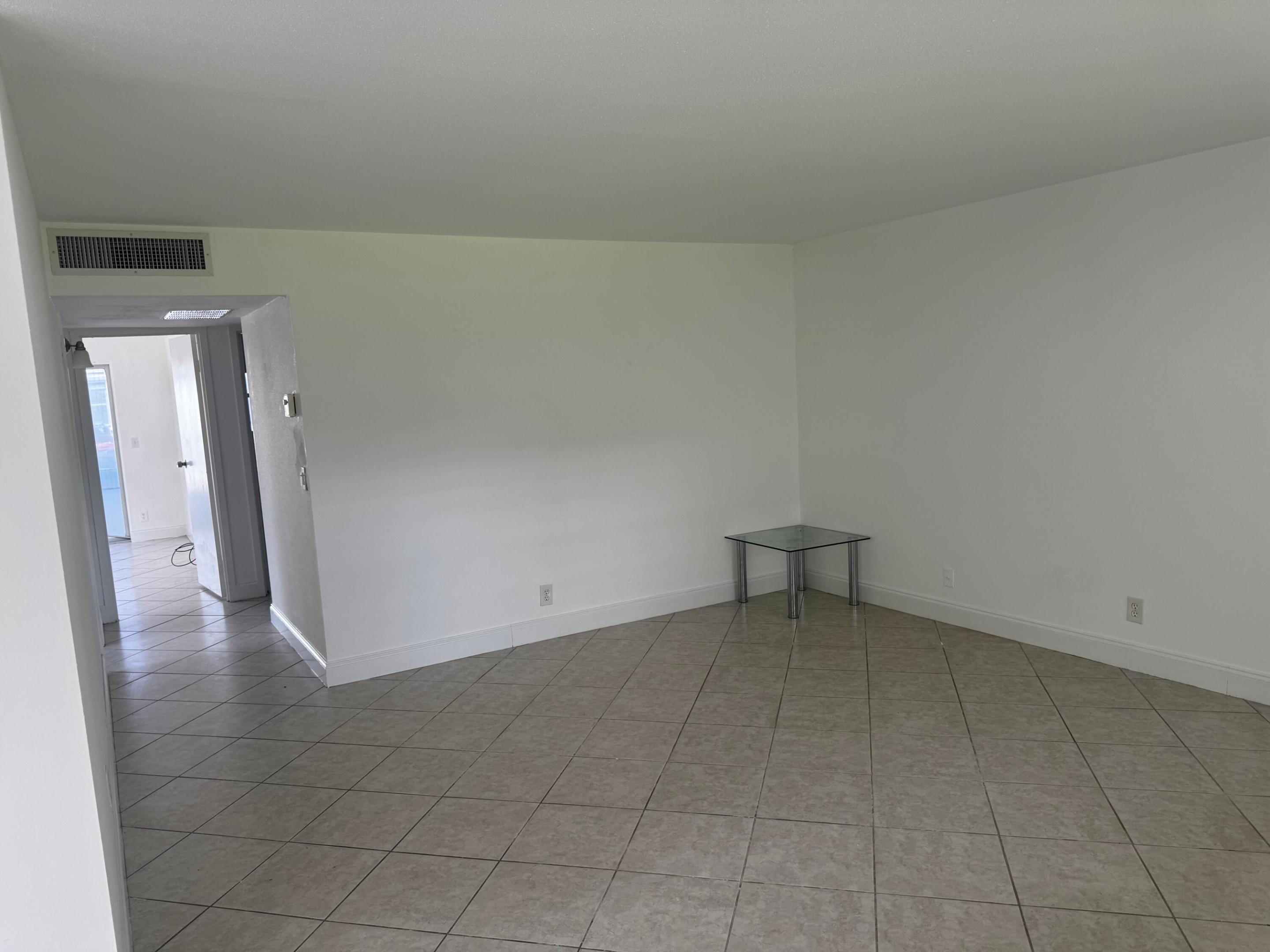 484 Monaco K 484 Property Photo 4
