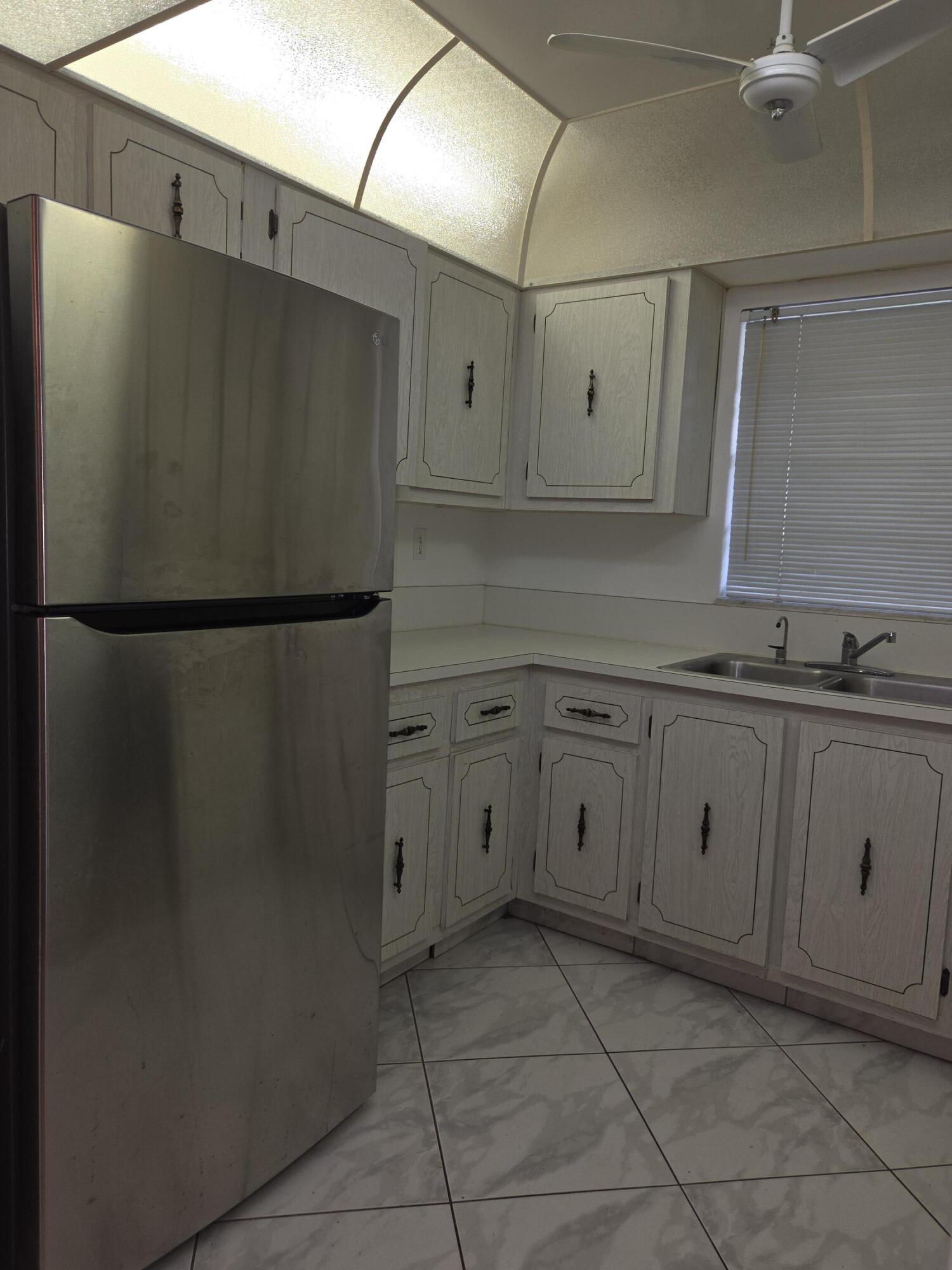 5150 Lakefront Boulevard A Property Photo 6