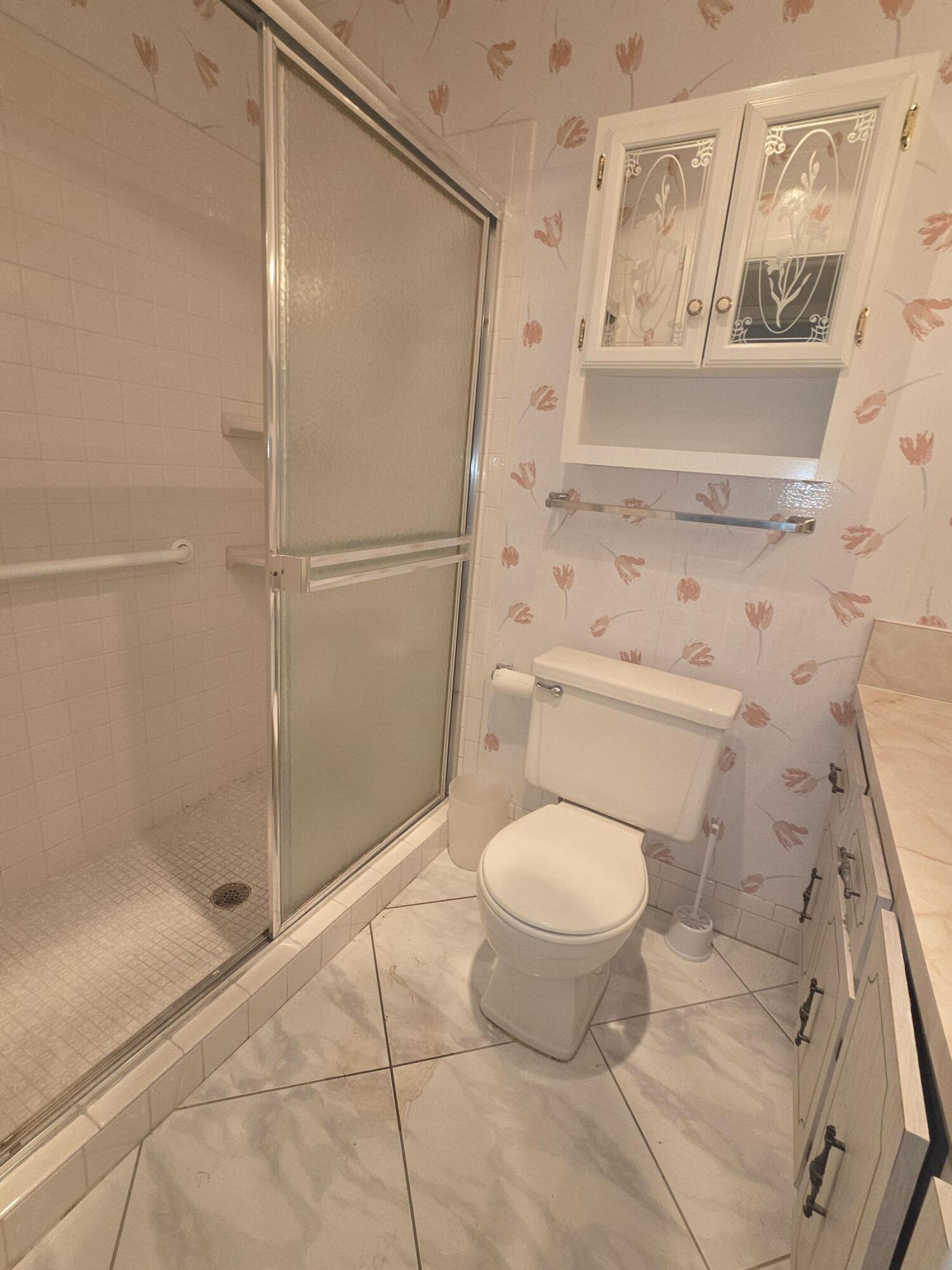 5150 Lakefront Boulevard A Property Photo 8