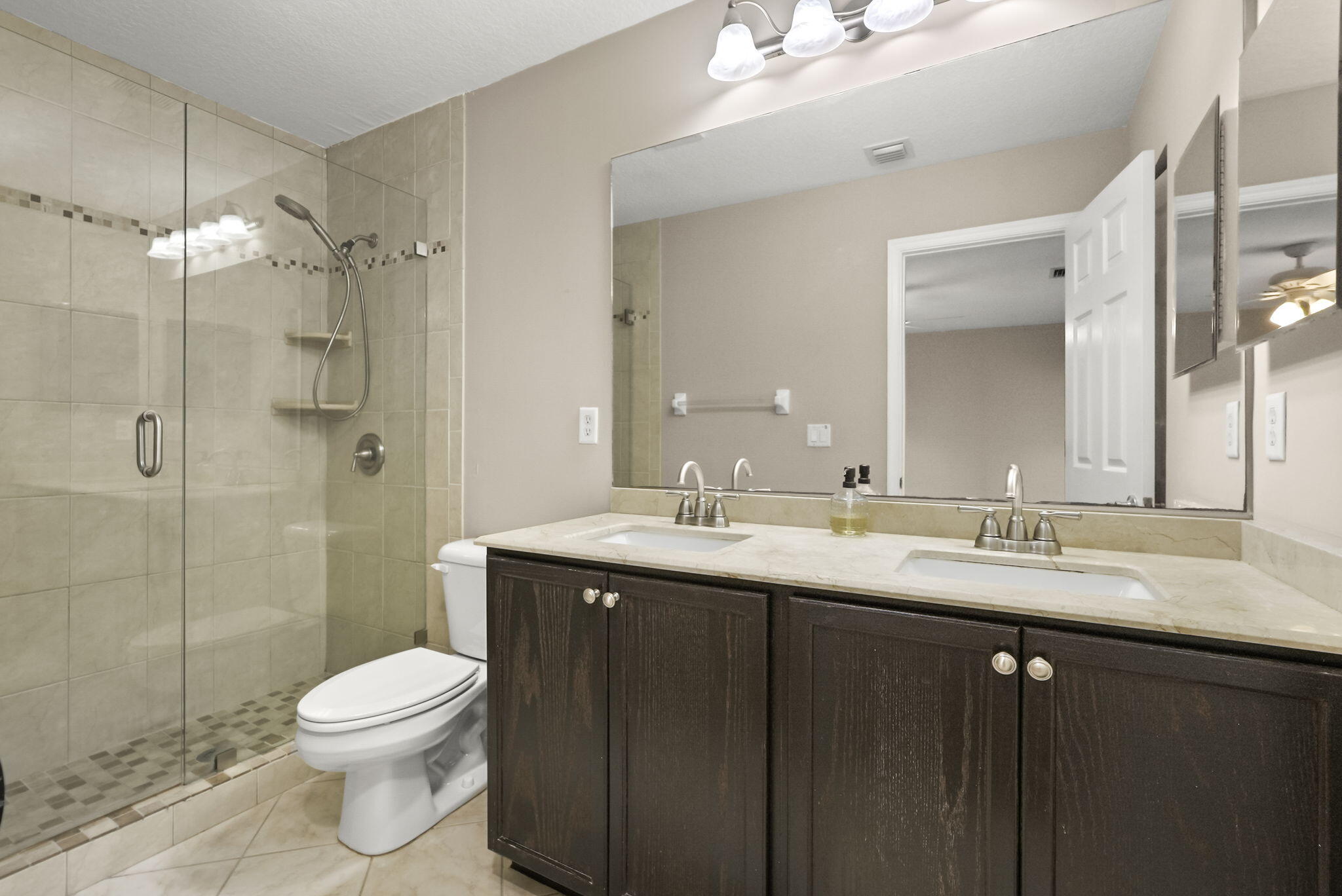 5963 Glasgow Way Property Photo 18