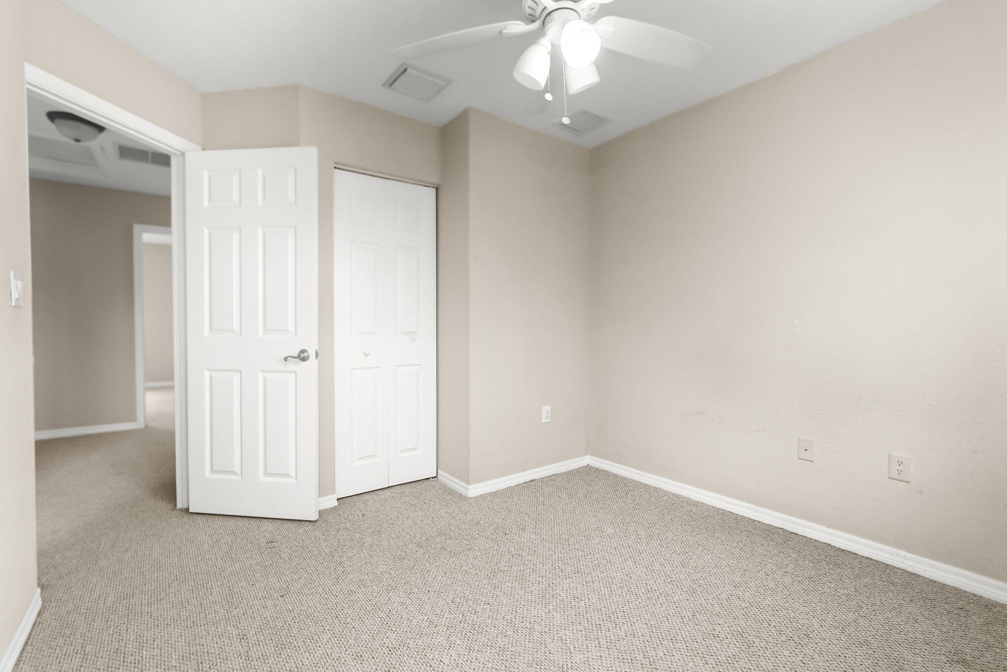 5963 Glasgow Way Property Photo 23