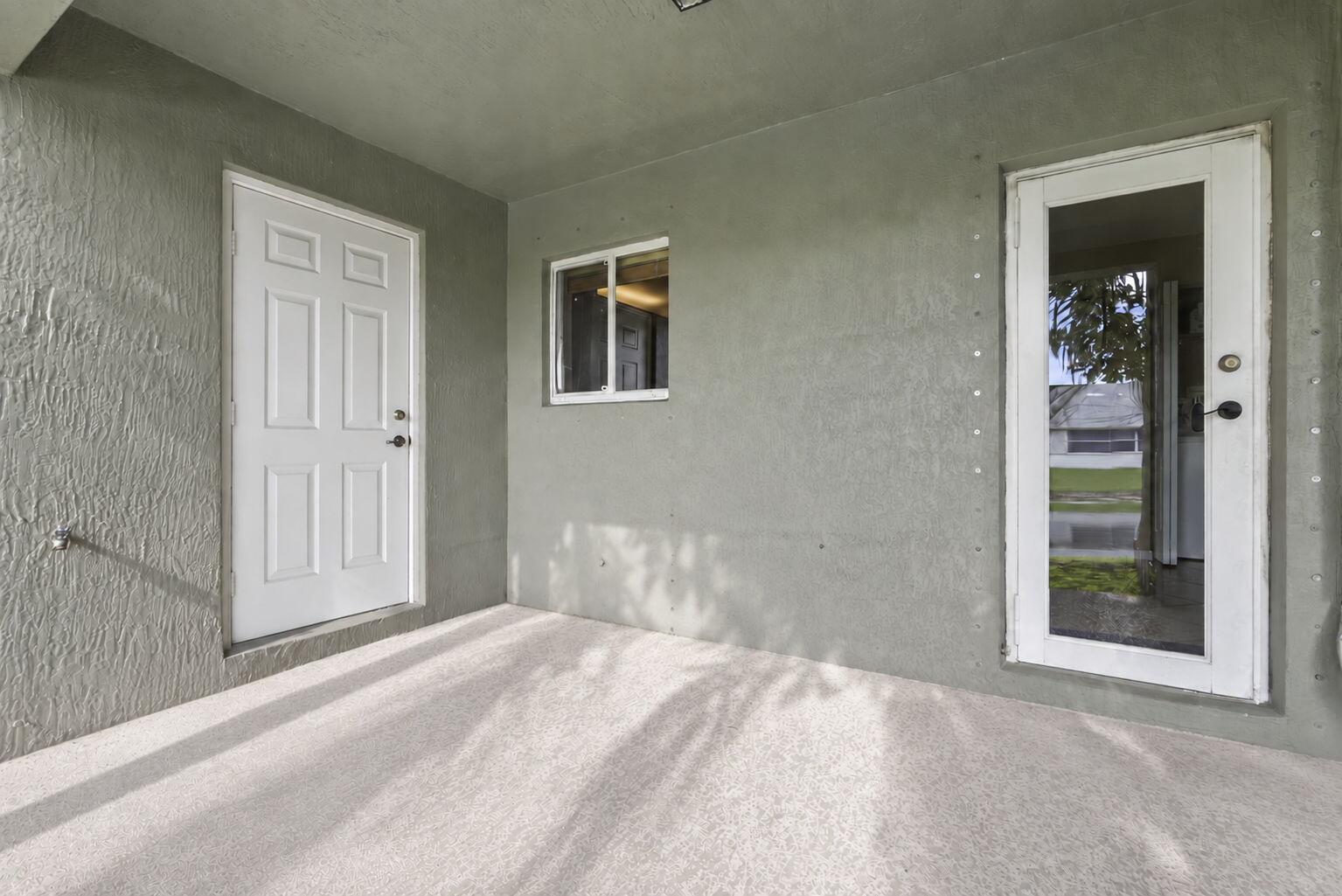 5963 Glasgow Way Property Photo 28