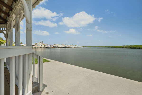2133 Nettles Boulevard Property Photo 12