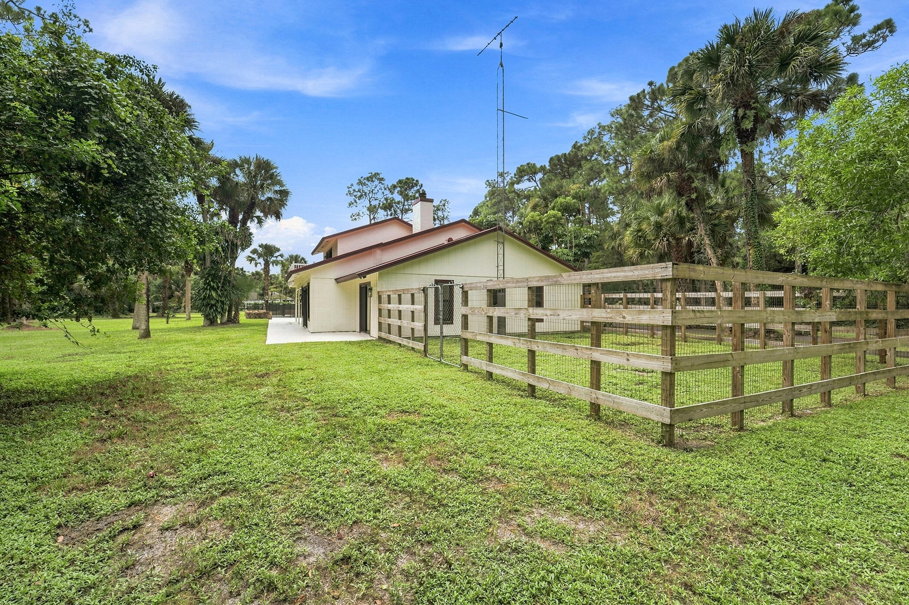 2730 Doe Trail Property Photo 43