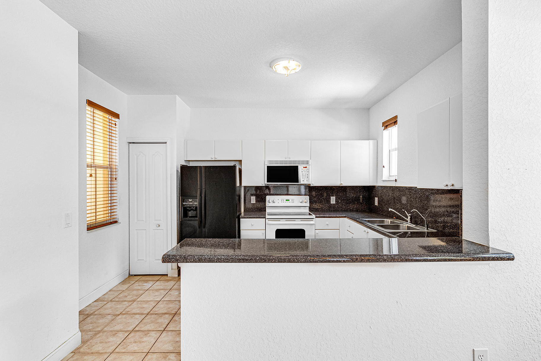 1106 SHOMA Drive Property Photo 1