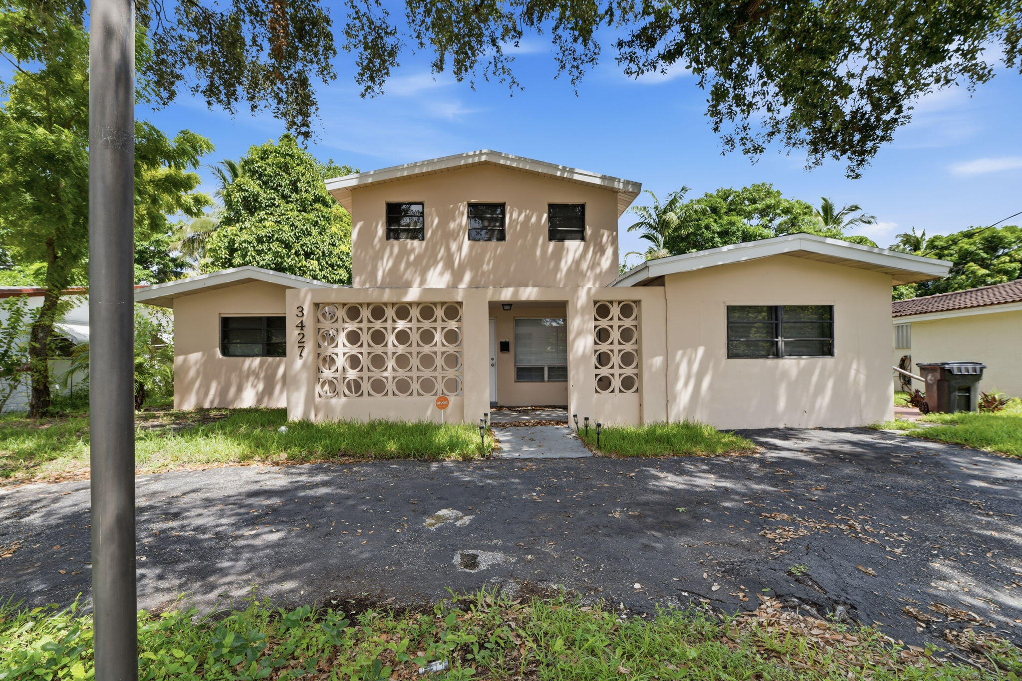 3427 Nw 37th Street Property Photo 1