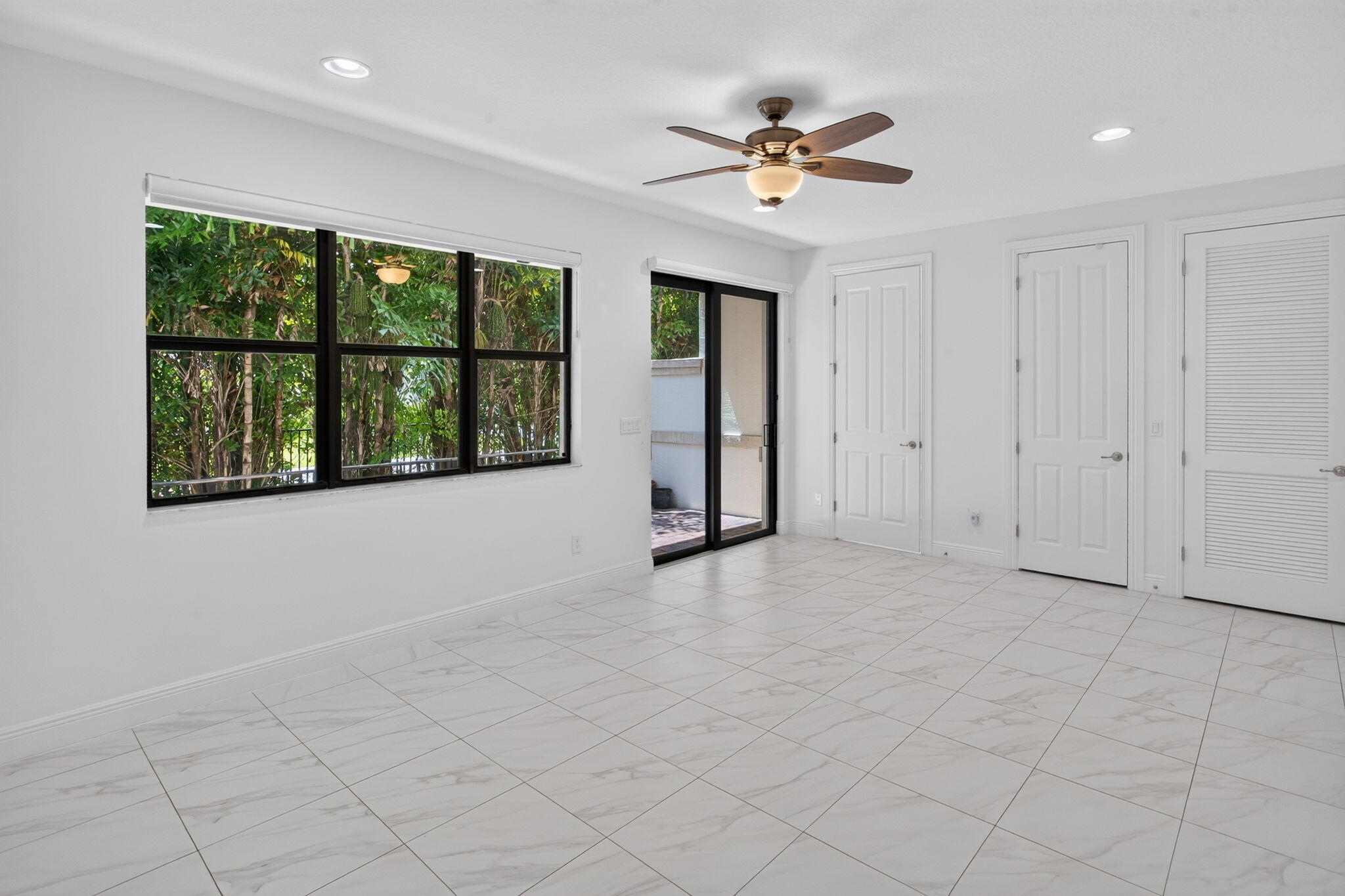 608 Windward Circle S Property Photo 26