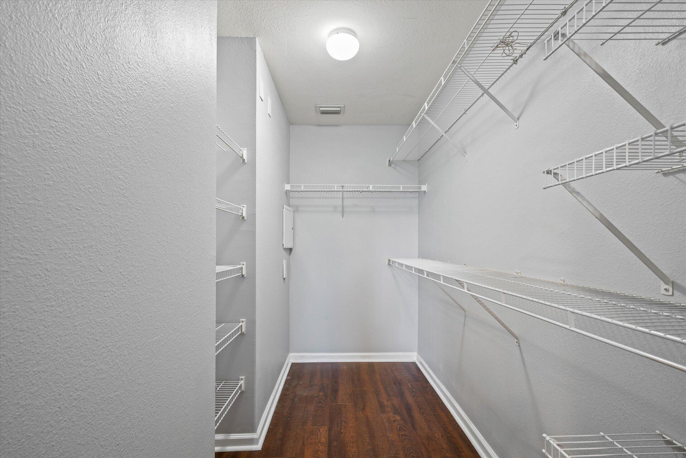 533 Ne 3rd Avenue 310 Property Photo 14
