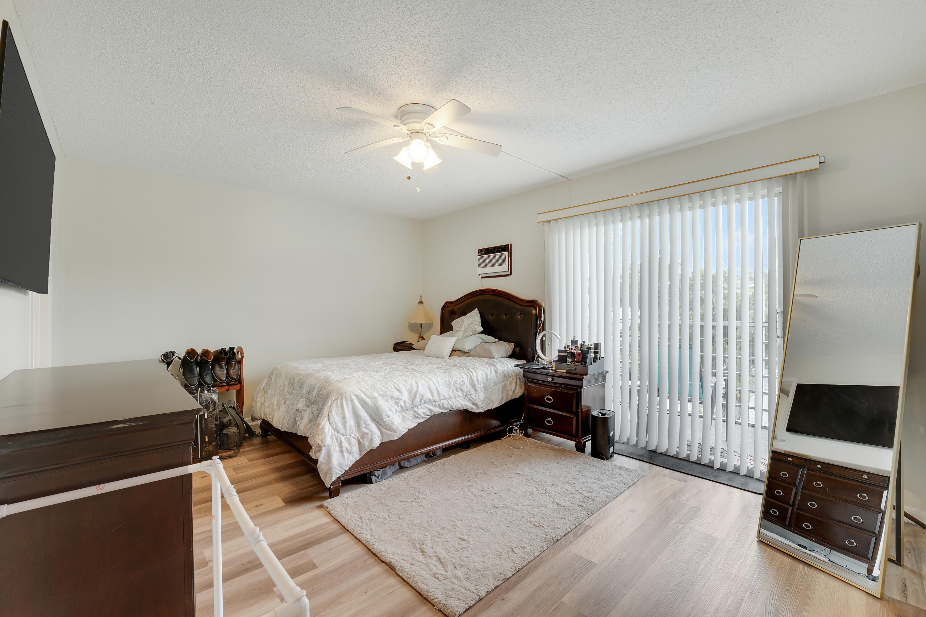 146 Mansfield D Property Photo 9