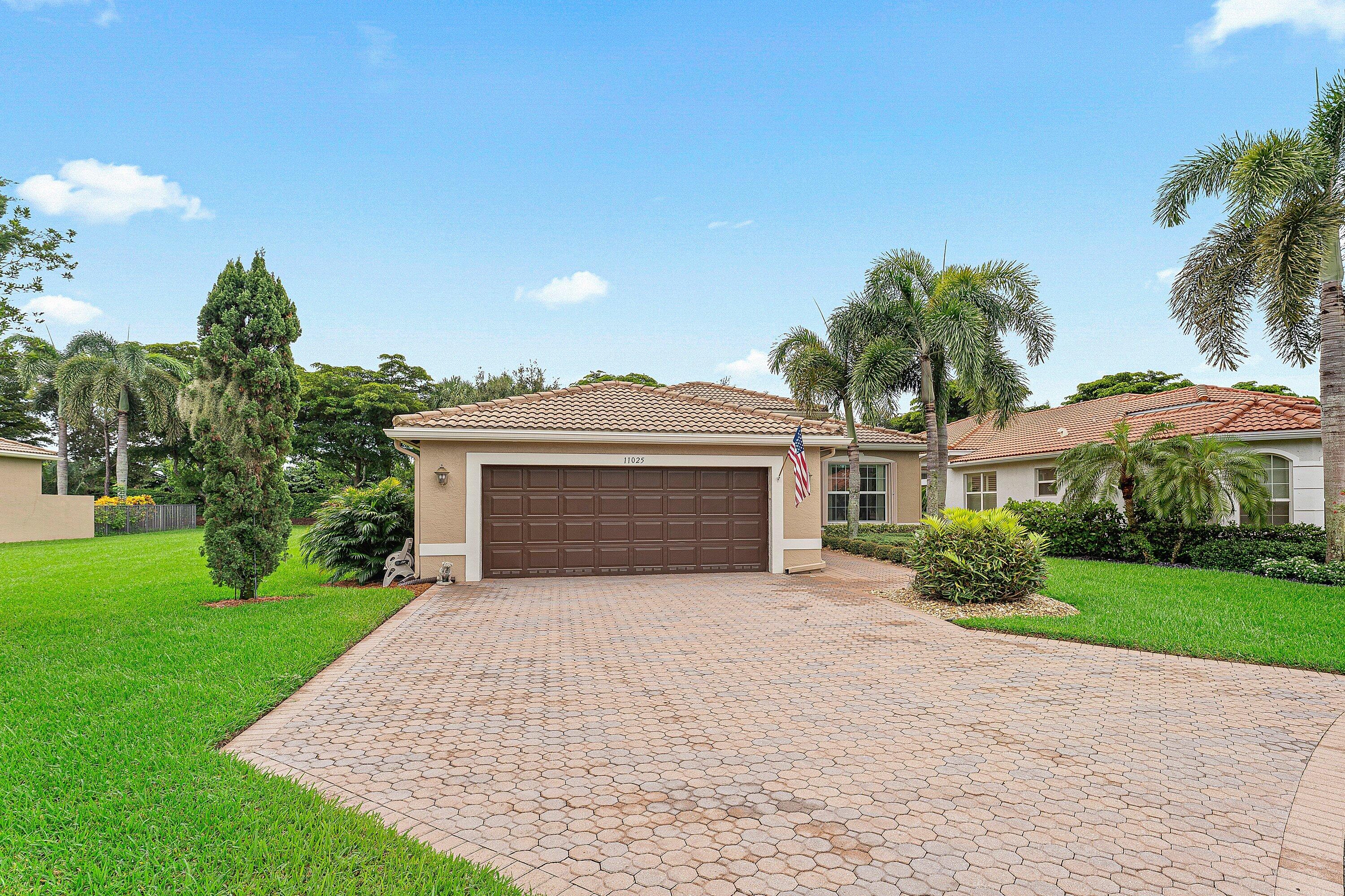11025 Carmelcove Circle Property Photo 1