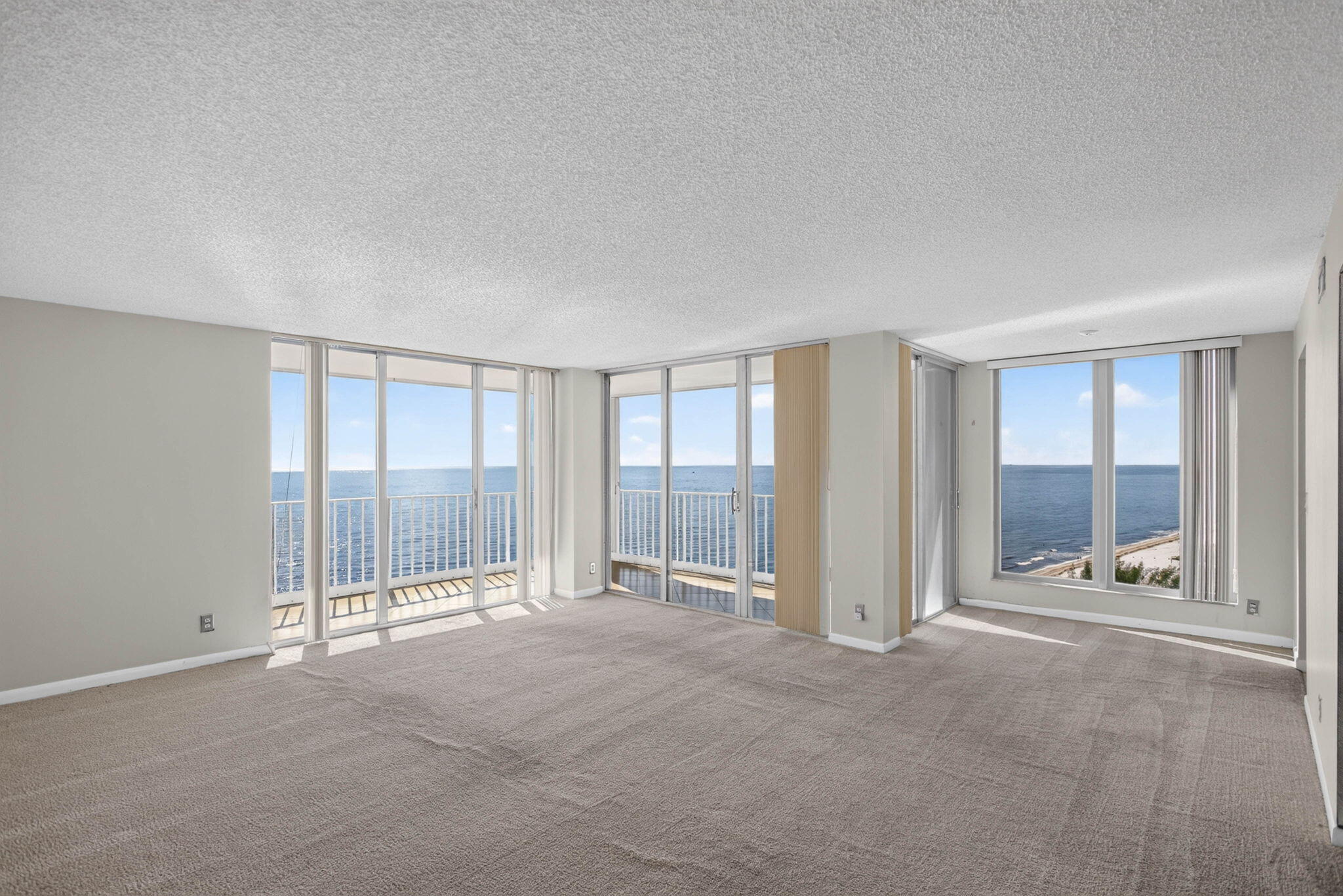 1010 S Ocean Boulevard 1601 Property Photo 1