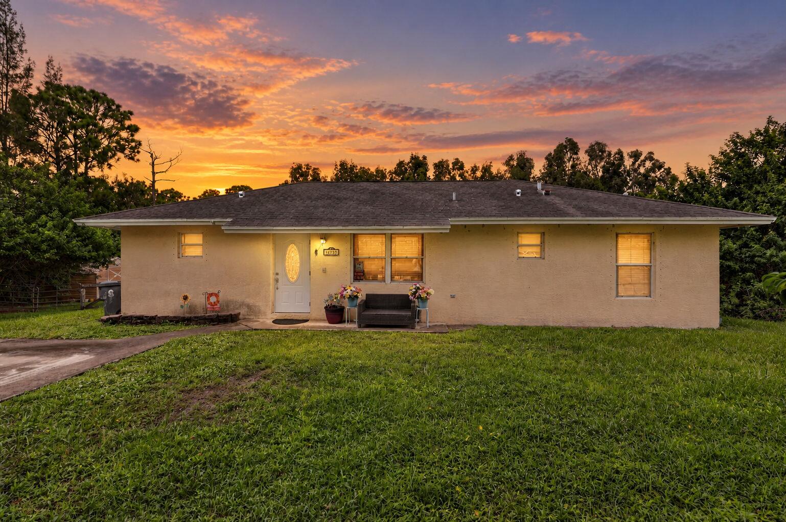 18725 43rd Road N Property Photo 1