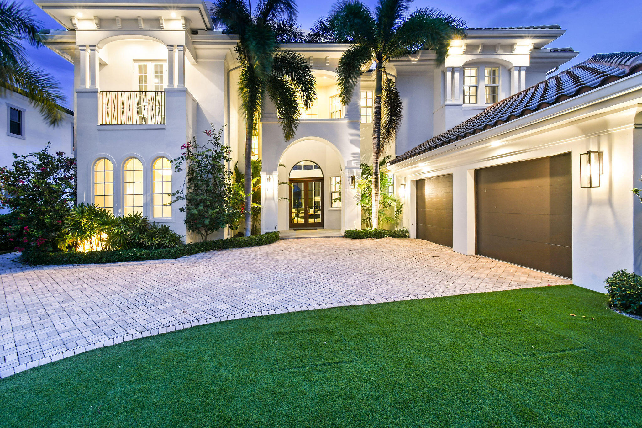 12860 Inshore Drive Property Photo 1