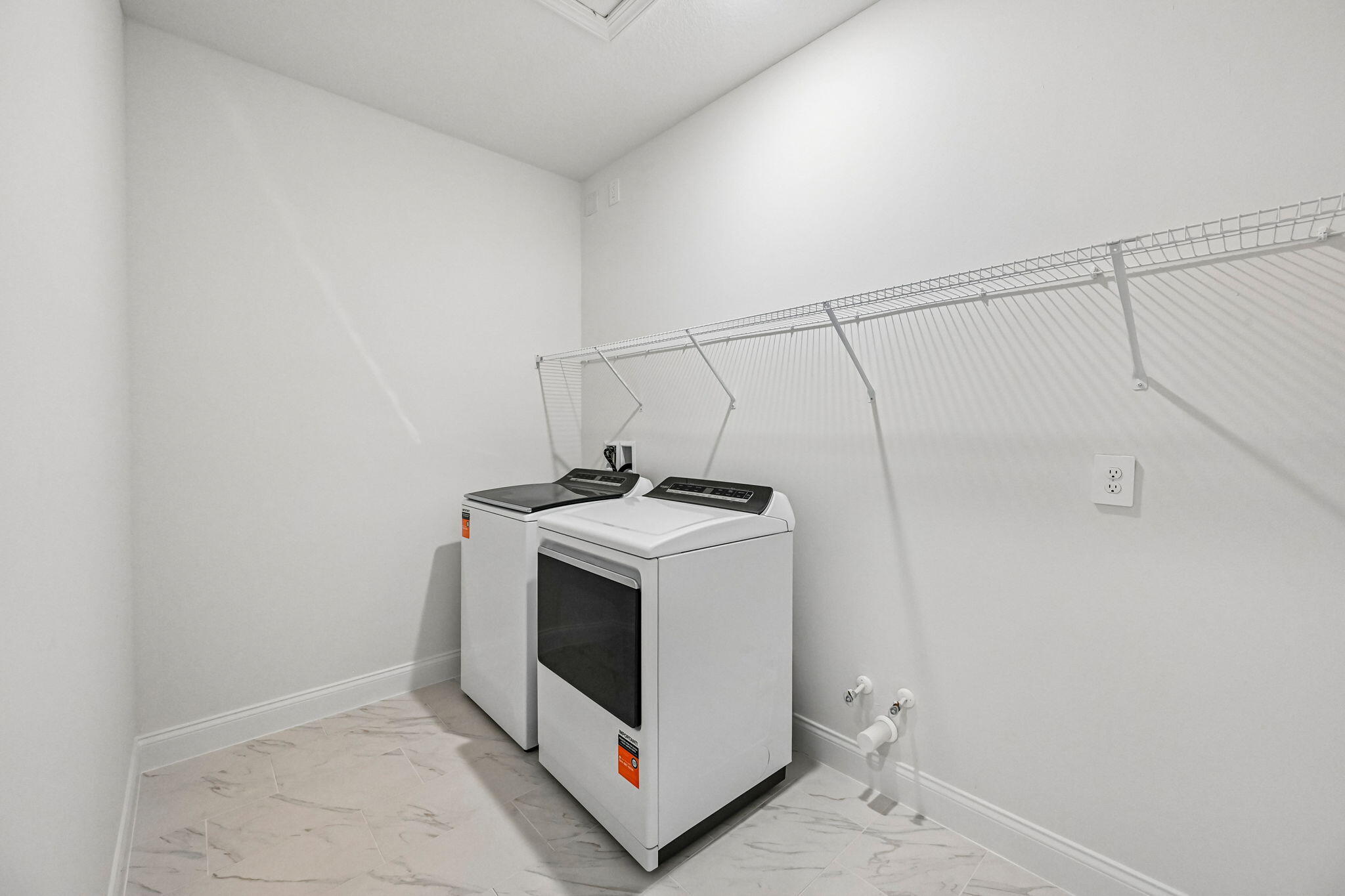 5591 Hampton Park Circle Property Photo 14