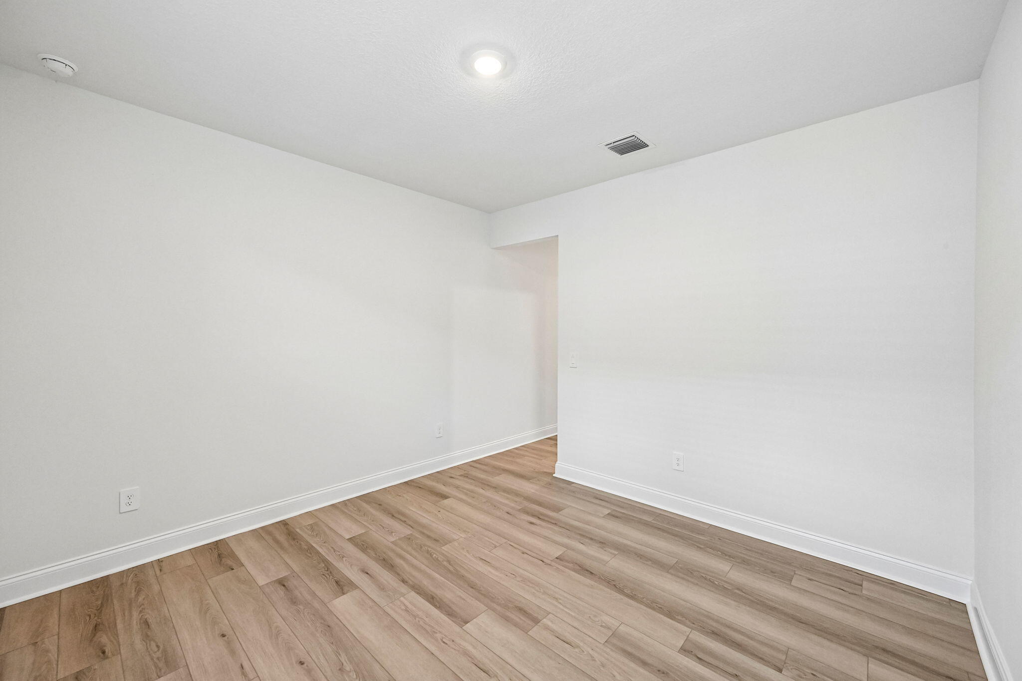 5591 Hampton Park Circle Property Photo 24