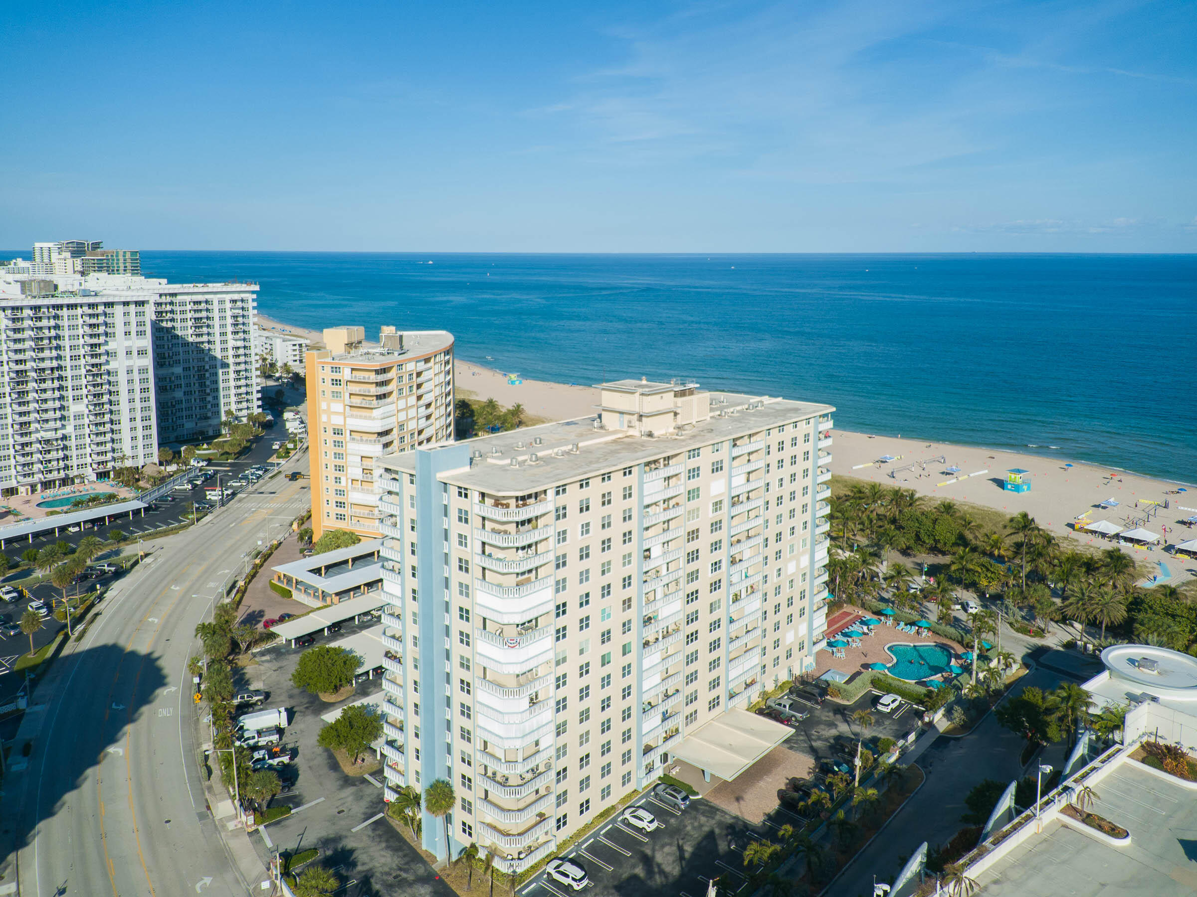 305 N POMPANO BEACH Boulevard PH05 Property Photo 1