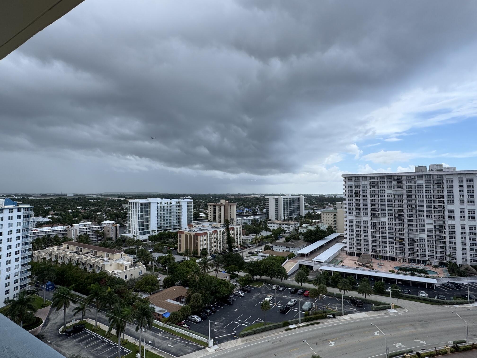 305 N Pompano Beach Boulevard Ph05 Property Photo 15
