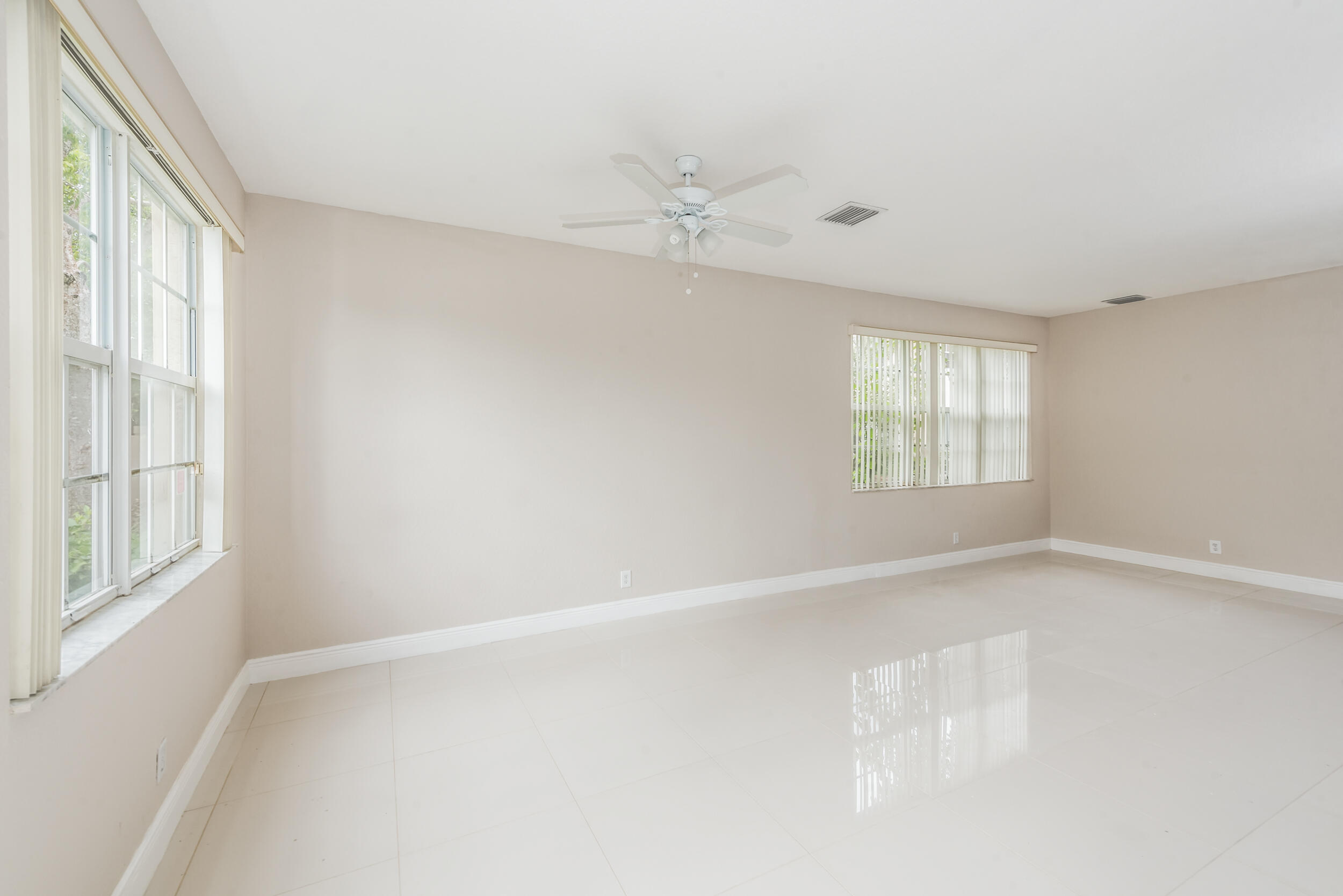 4020 Nw 90th Way Property Photo 14