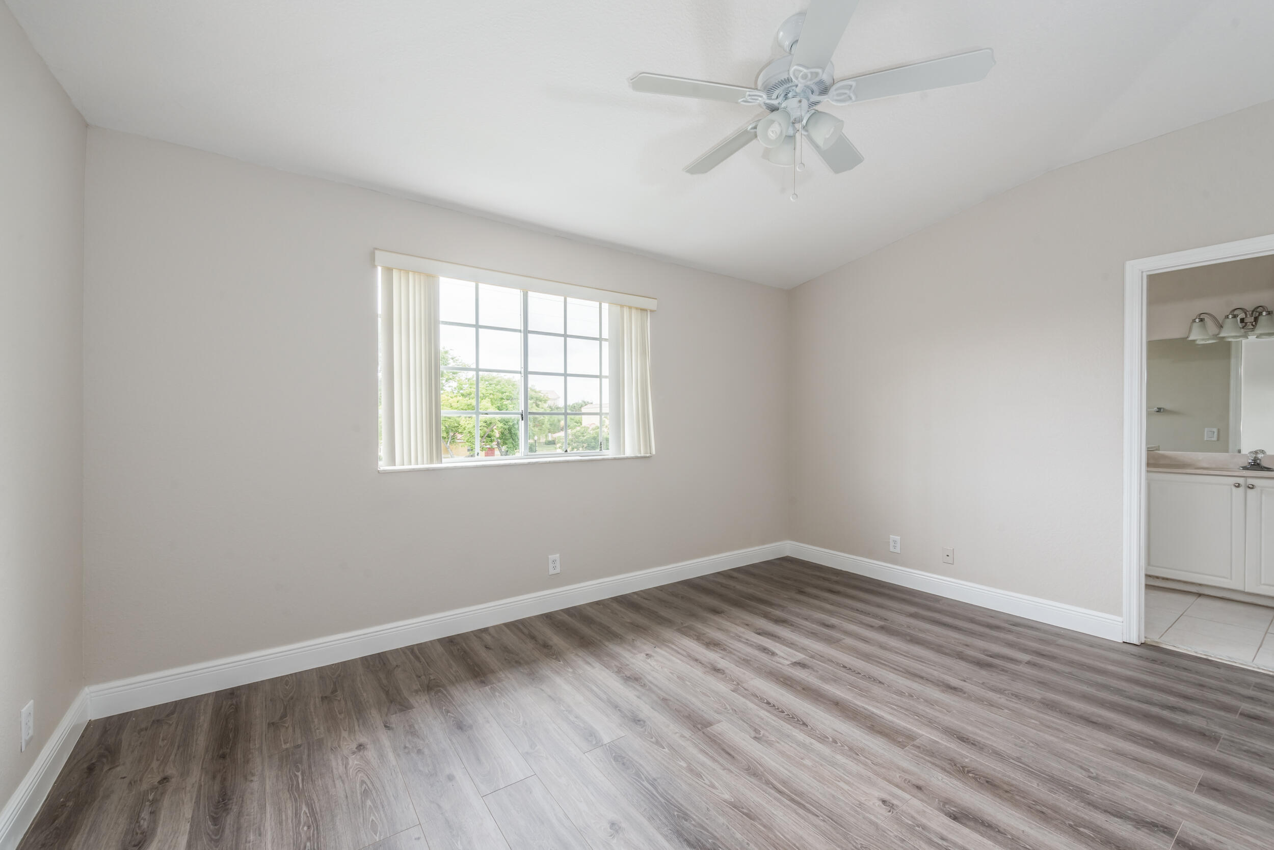 4020 Nw 90th Way Property Photo 19