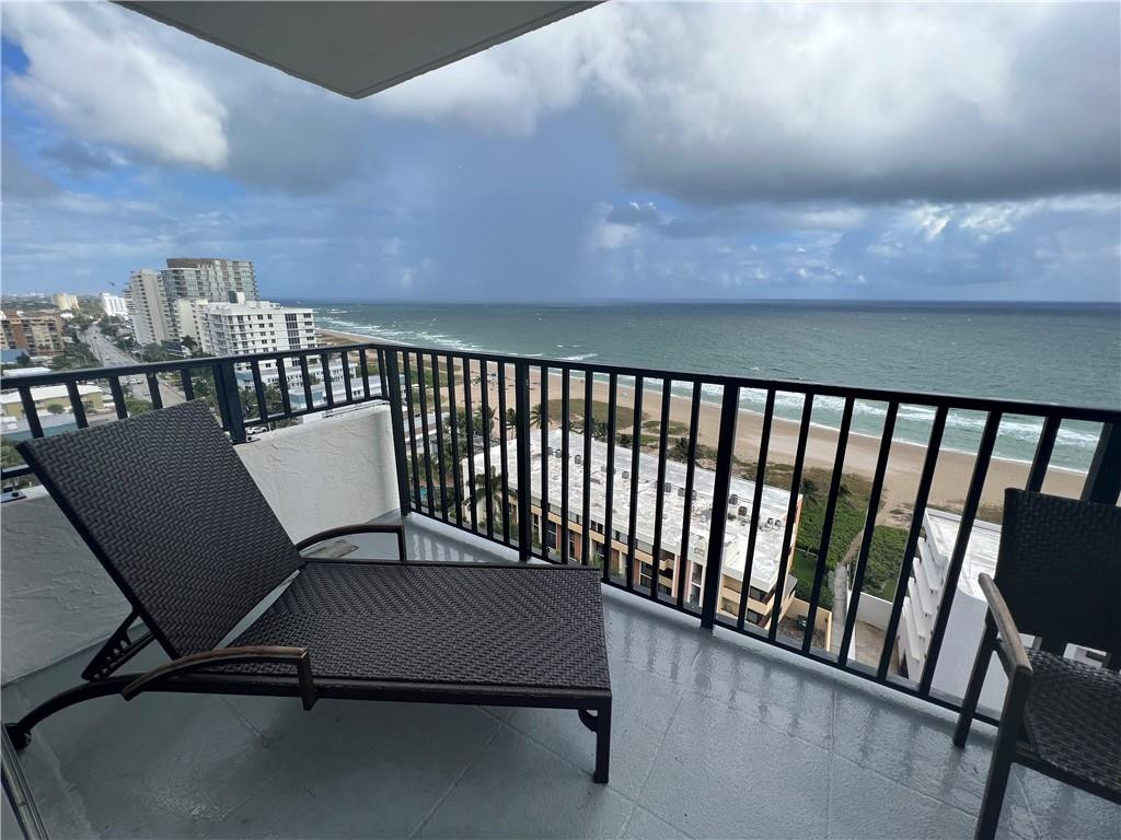 531 N Ocean Boulevard 1711 Property Photo 1