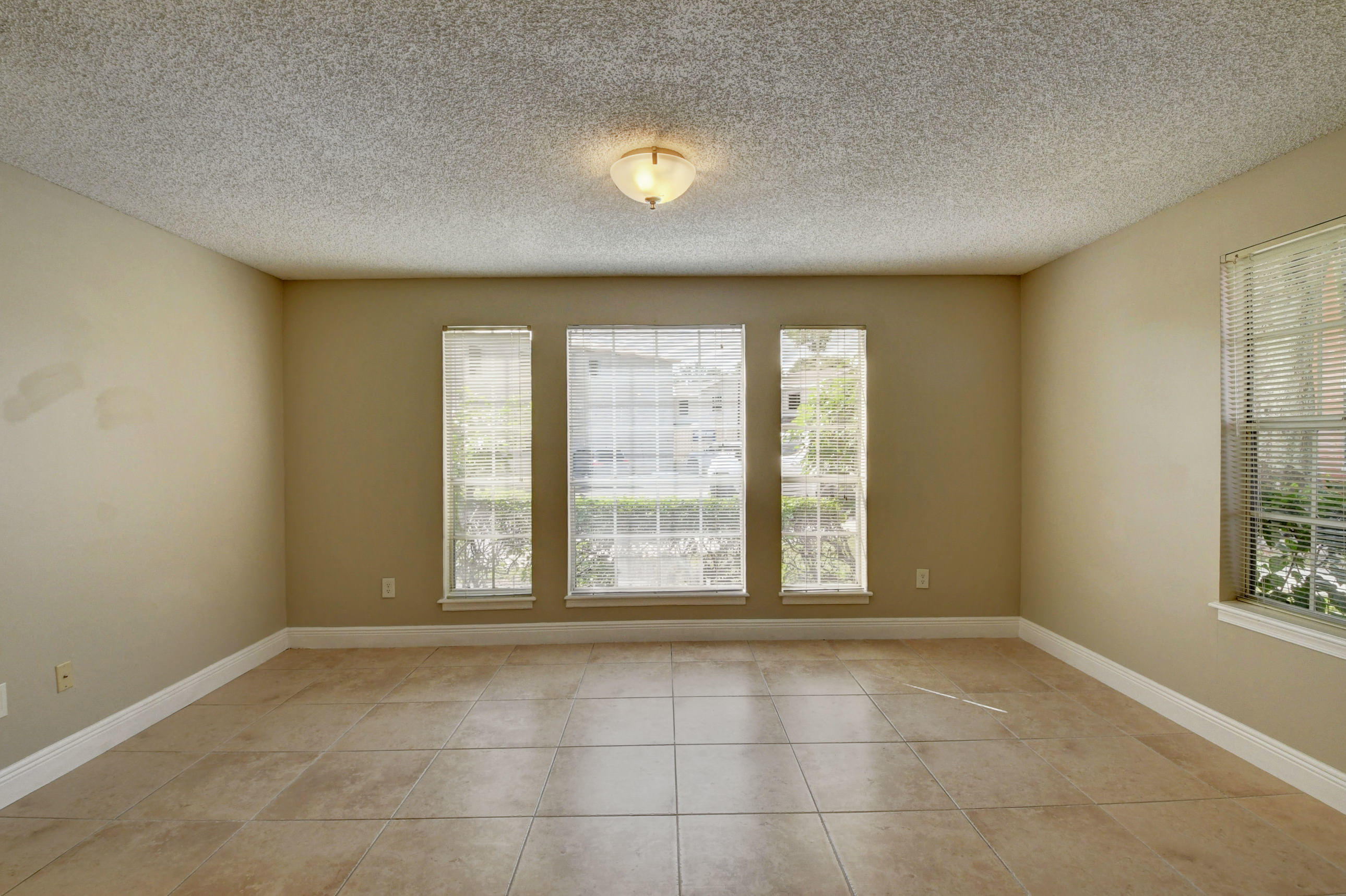 1365 Crystal Way A Property Photo 12