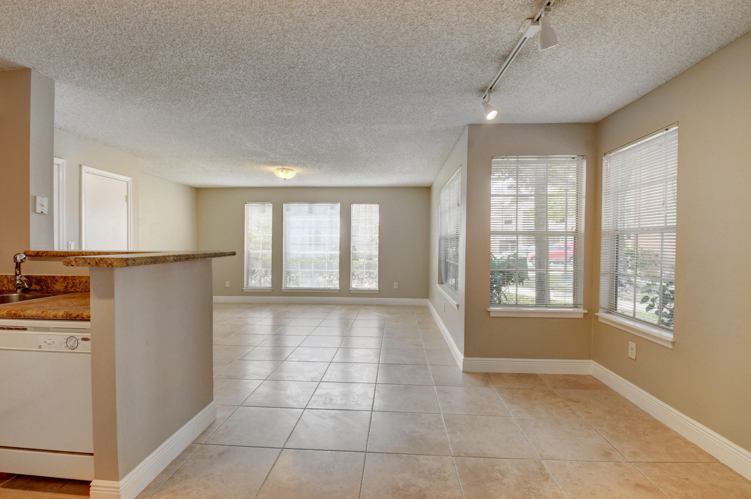 1365 Crystal Way A Property Photo 20
