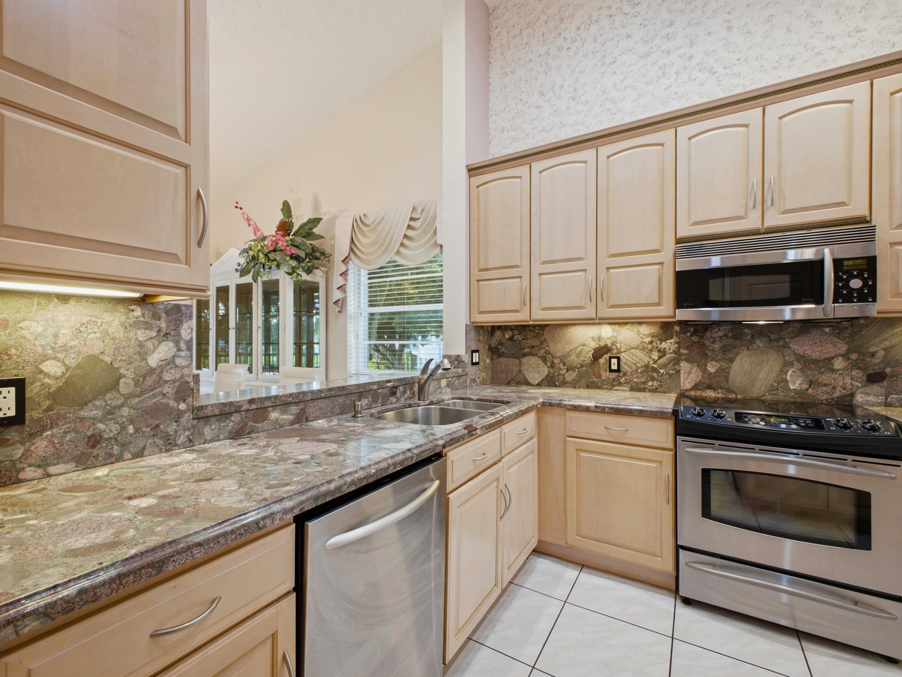 7881 Whispering Palms Drive 202 Property Photo 8