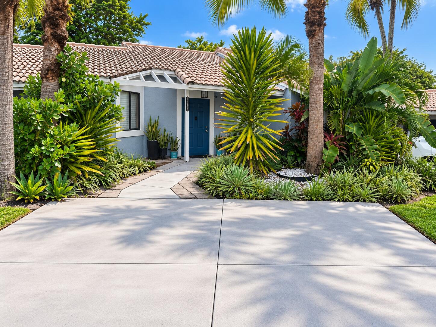9912 Watermill Circle E Property Photo 1