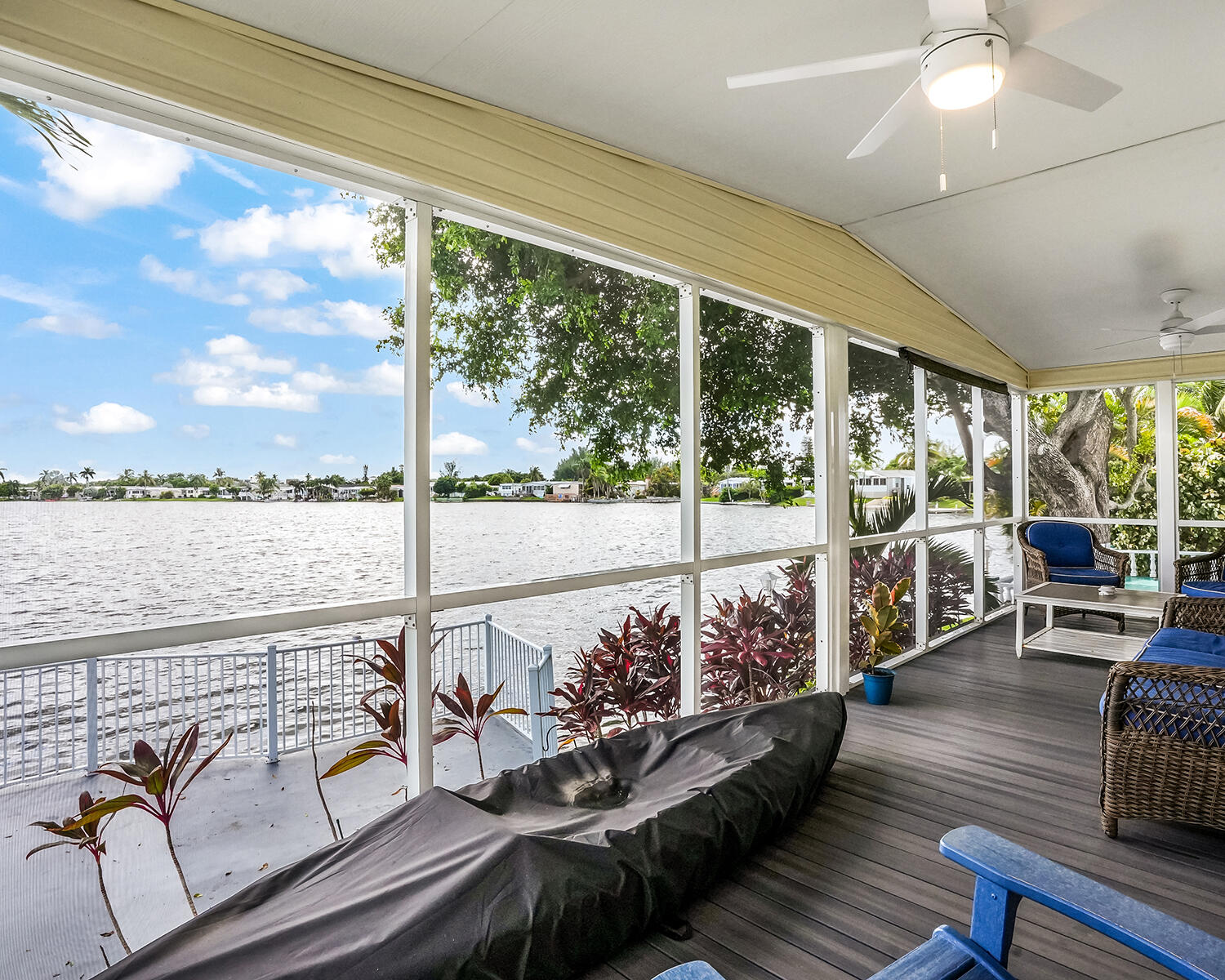 5420 Lagoon Drive Property Photo 11