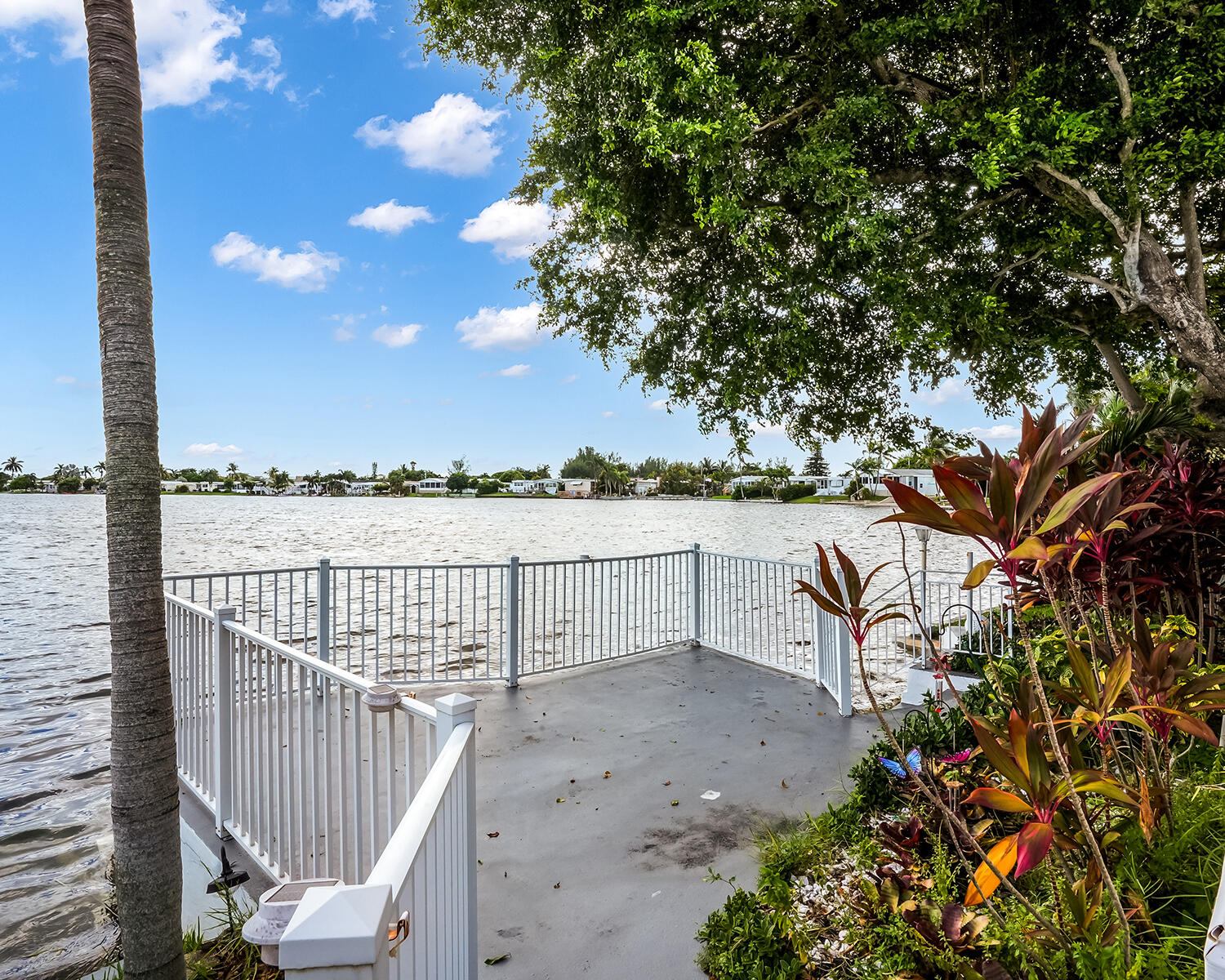 5420 Lagoon Drive Property Photo 14