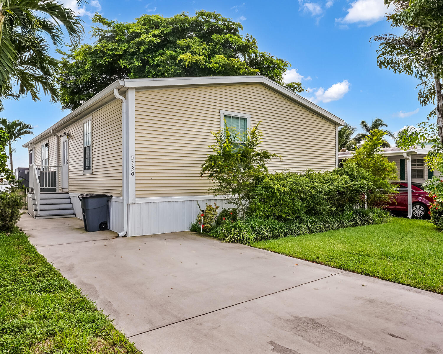 5420 Lagoon Drive Property Photo 17