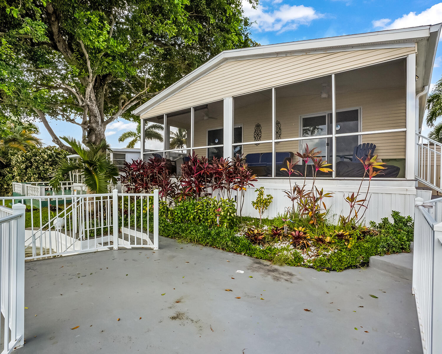 5420 Lagoon Drive Property Photo 38