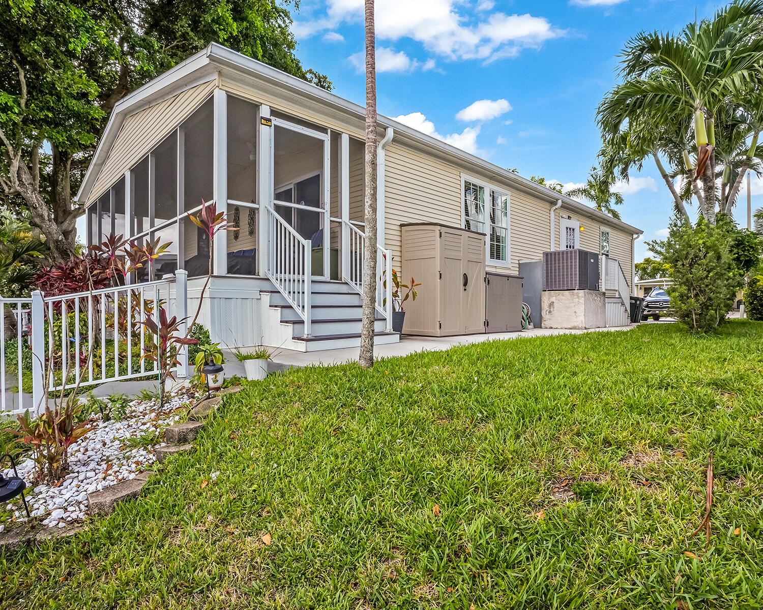 5420 Lagoon Drive Property Photo 39