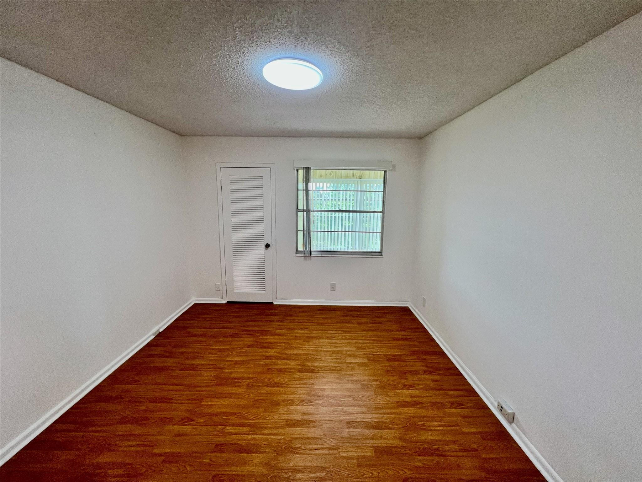 3002 Newcastle A Property Photo 5