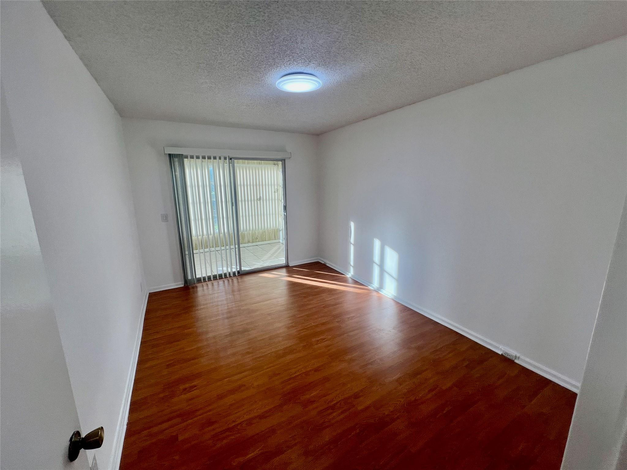 3002 Newcastle A Property Photo 9