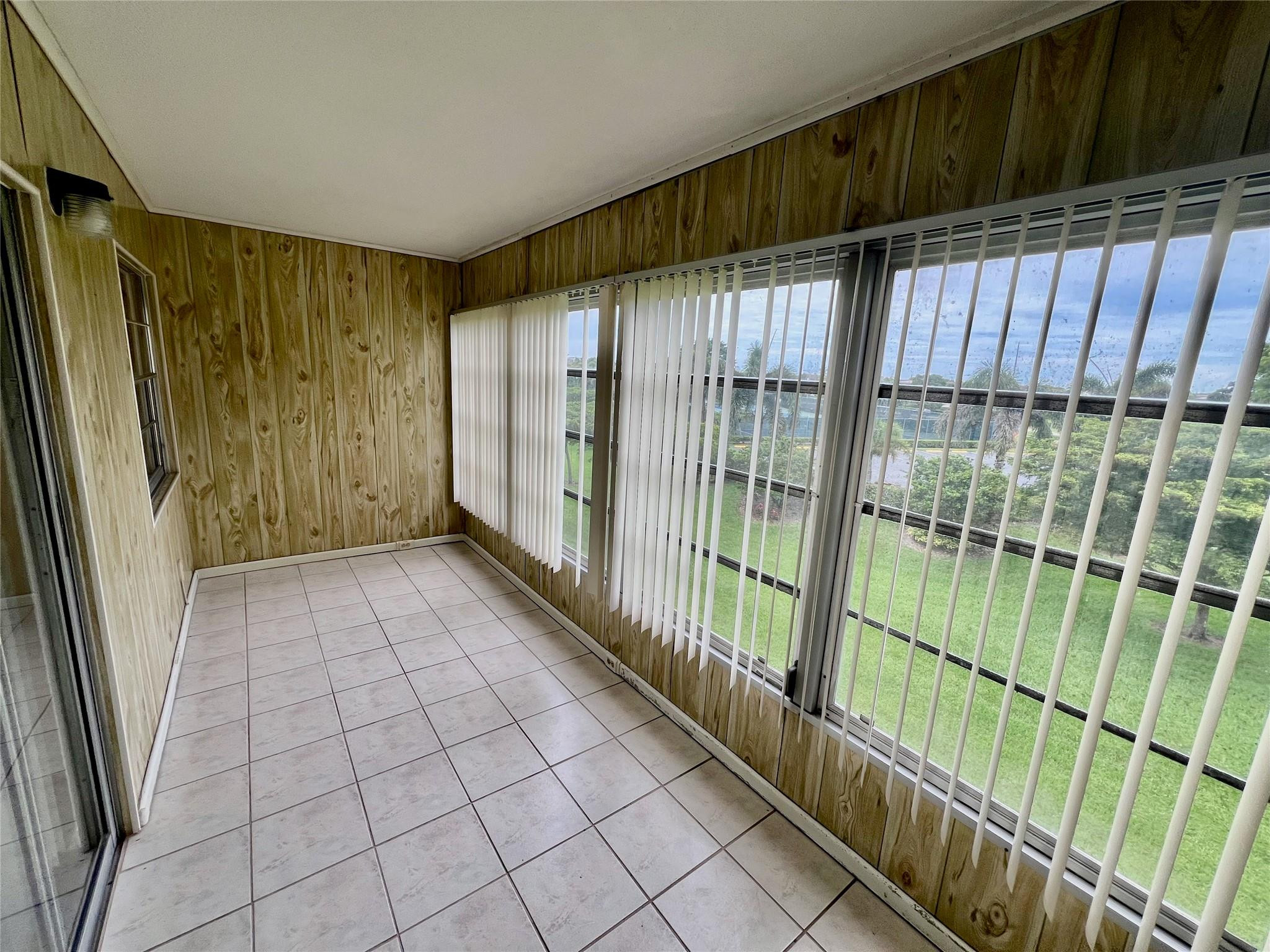 3002 Newcastle A Property Photo 14