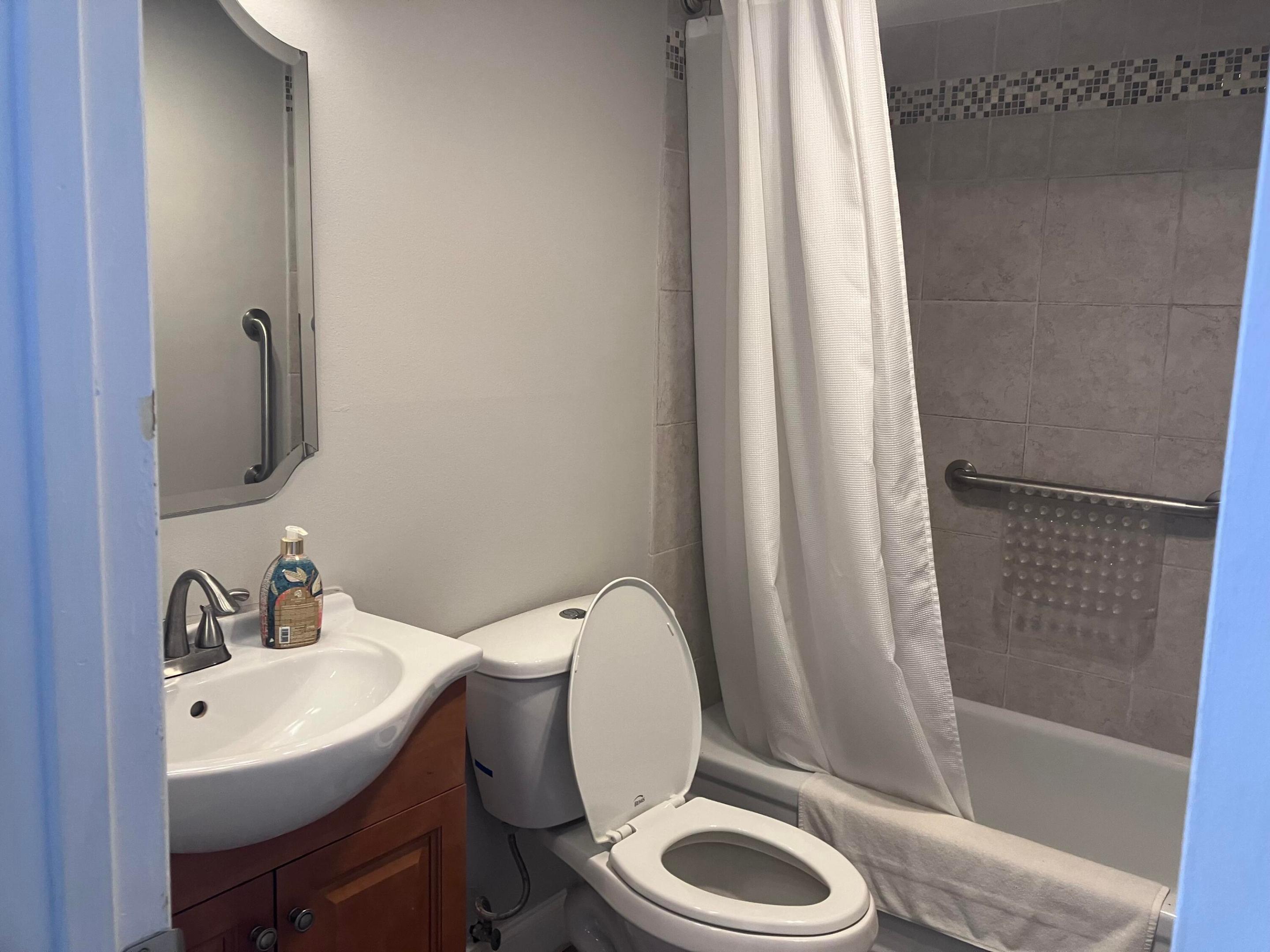 30 Chatham B Property Photo 22