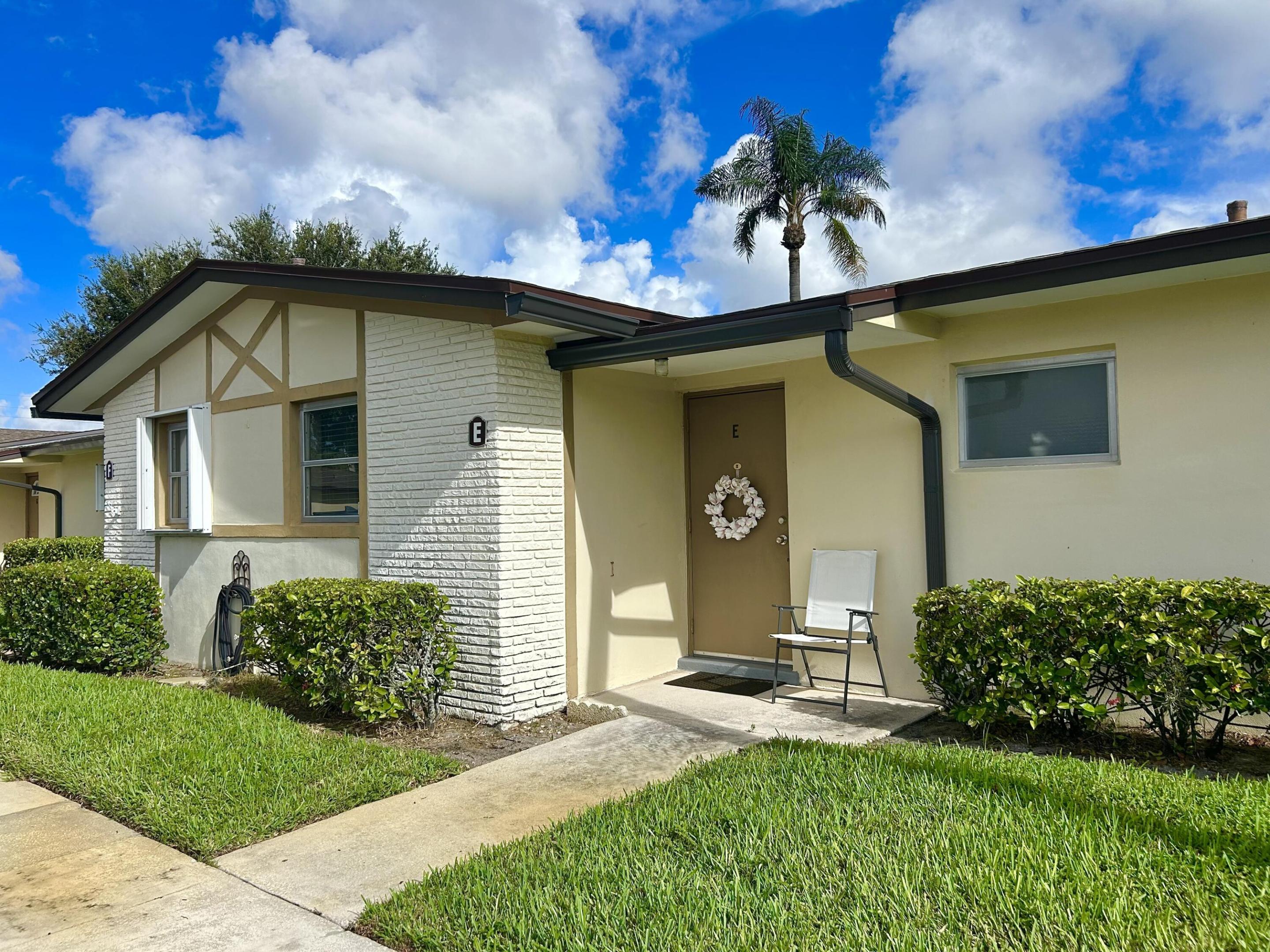 2811 Ashley Drive W E Property Photo 1