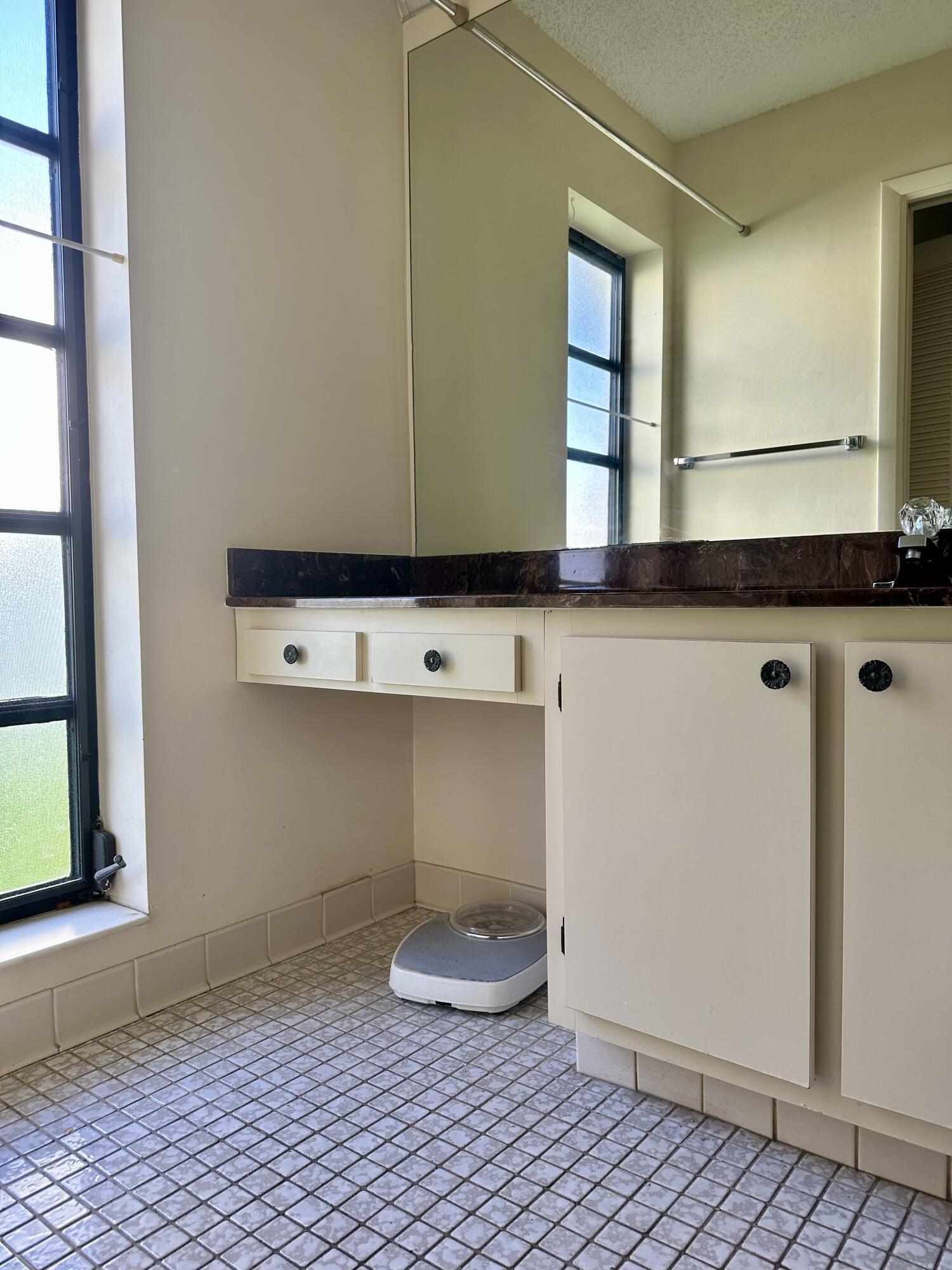 6273 Tall Cypress Circle Property Photo 8